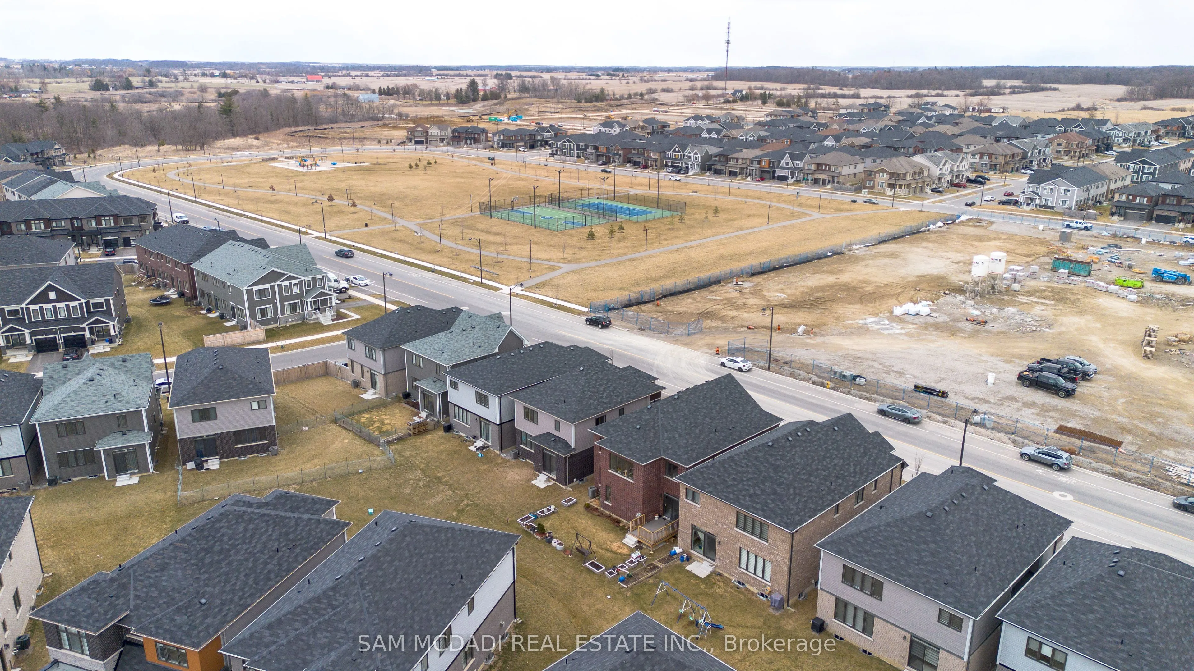 180 Whithorn Crescent