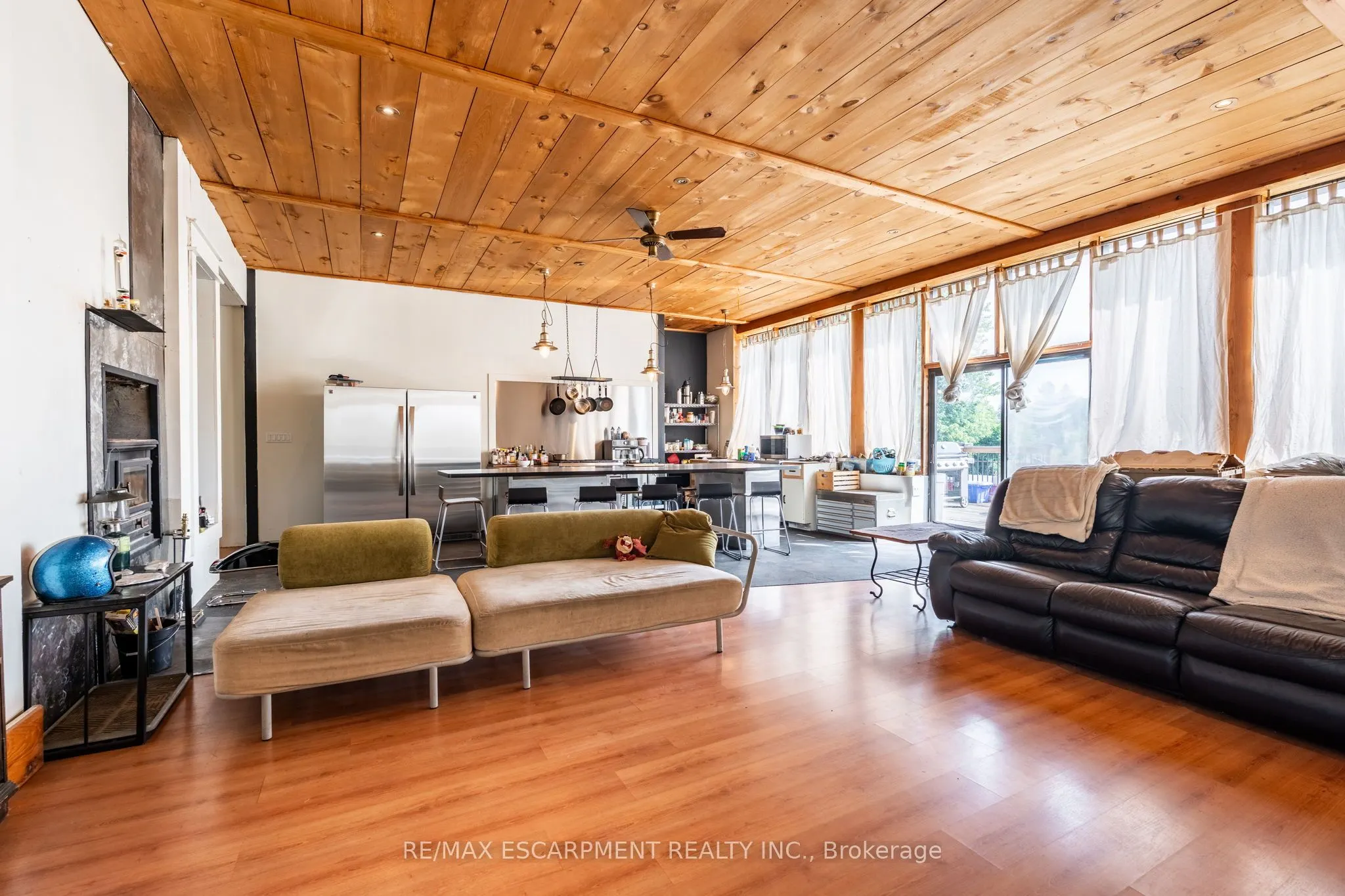 1090 Brock Road