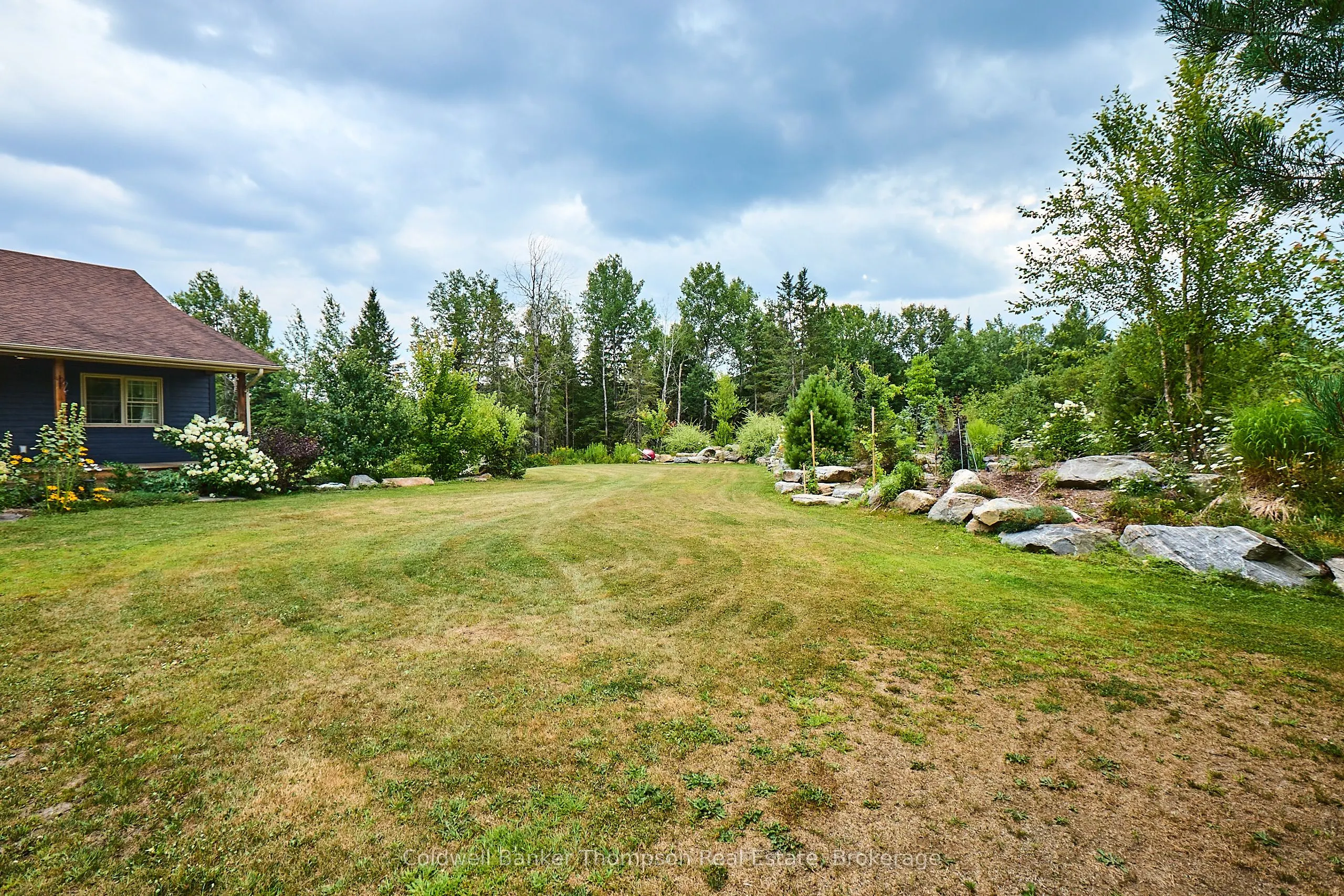 11 Thomas Crescent