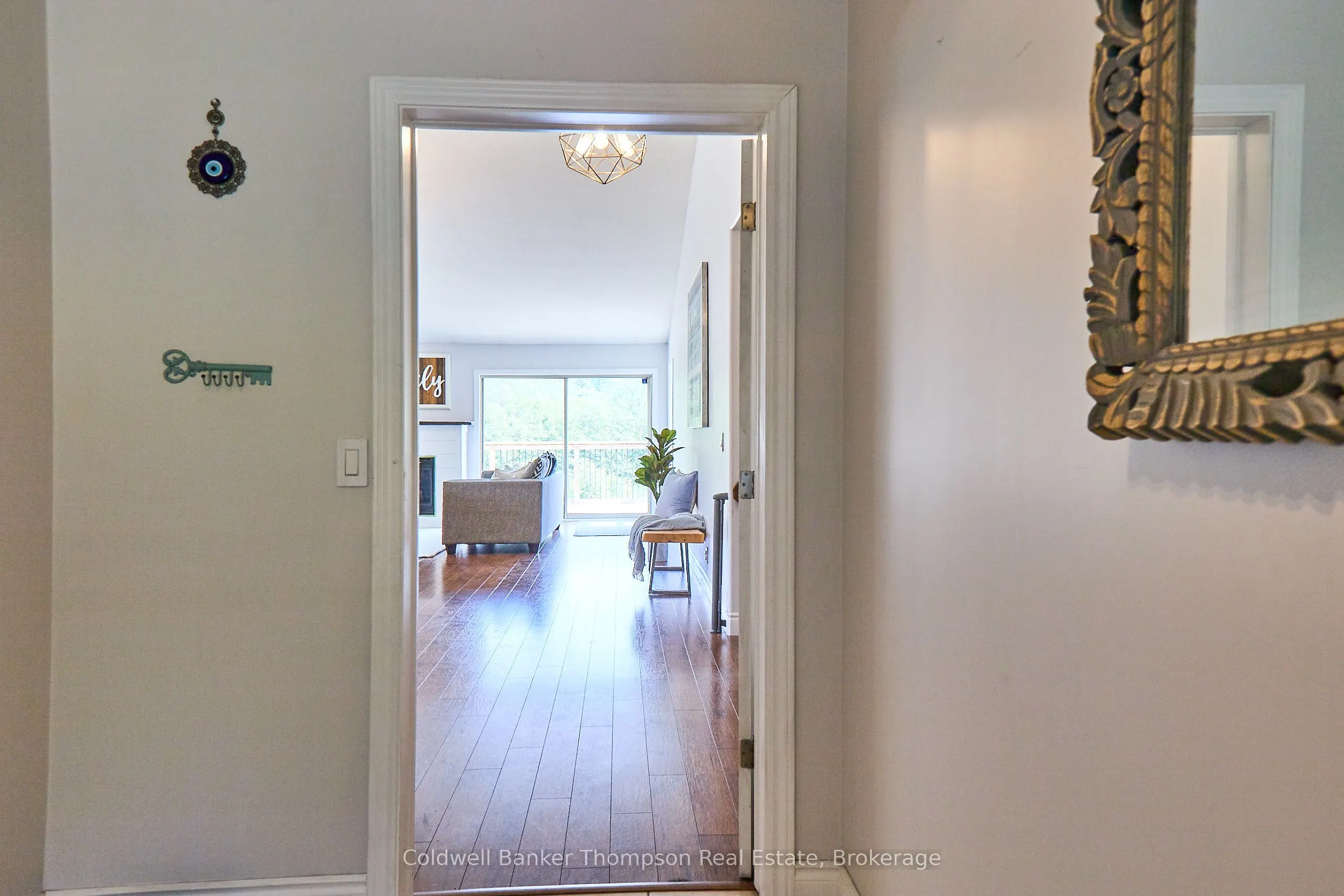 11 Thomas Crescent