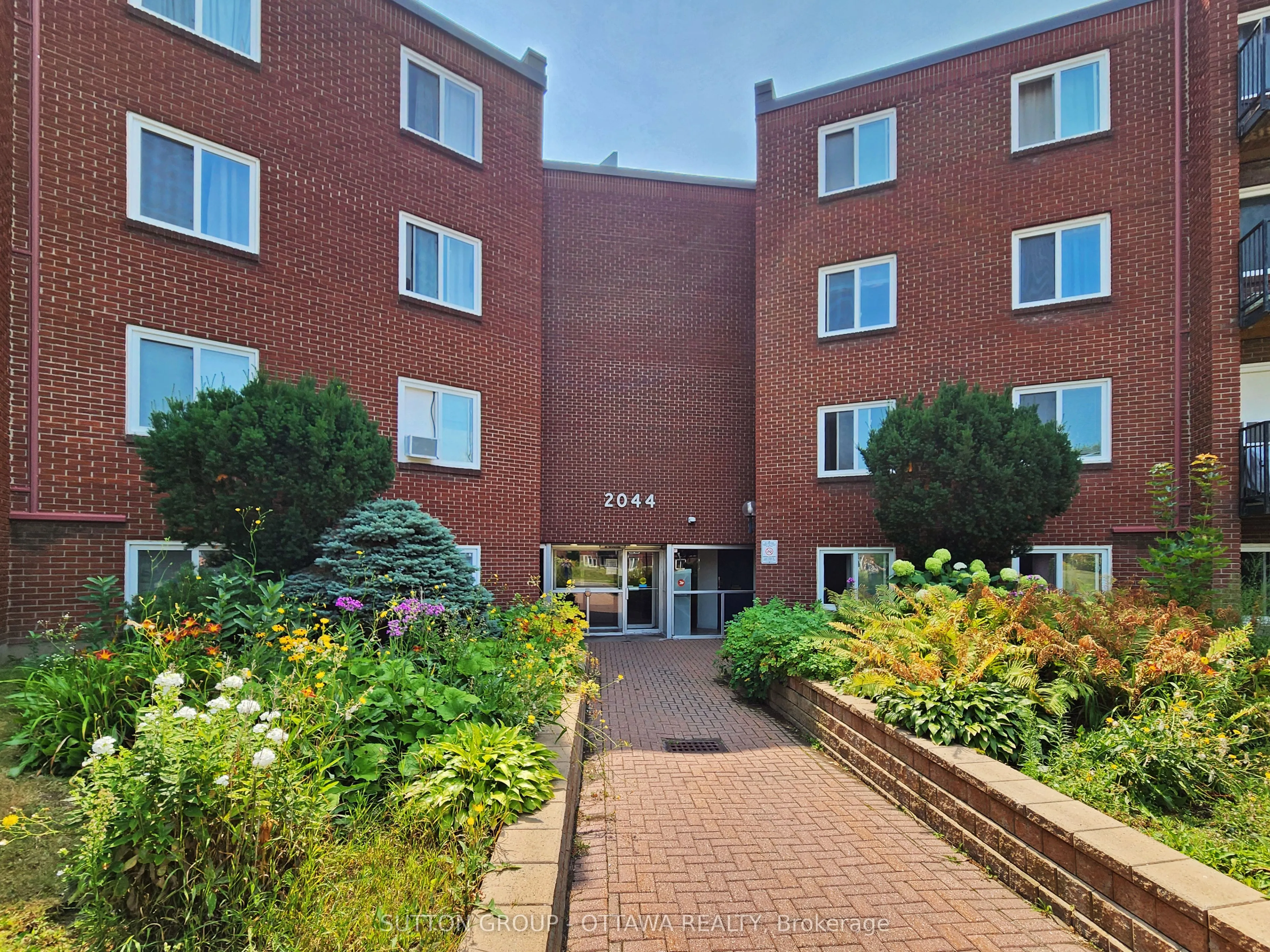 2044 Arrowsmith Drive, #202A
