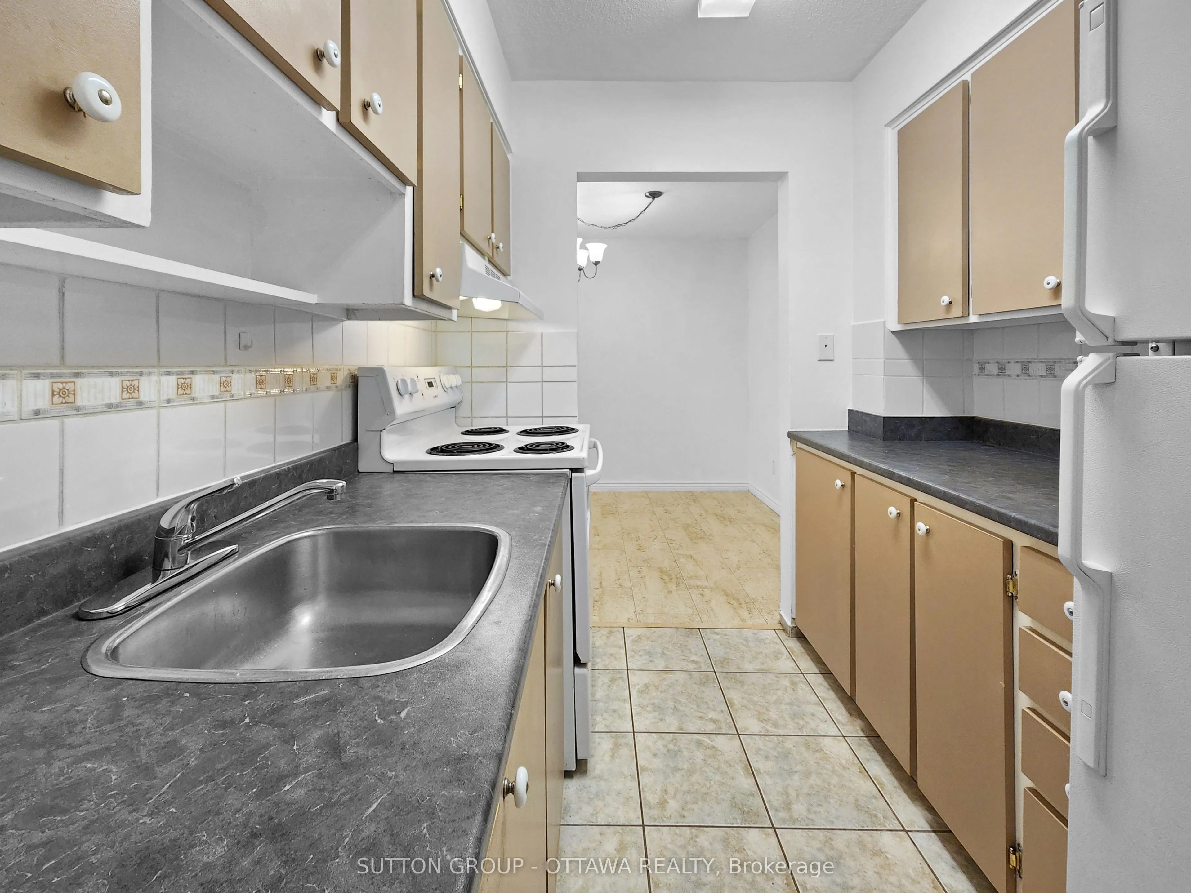 2044 Arrowsmith Drive, #202A