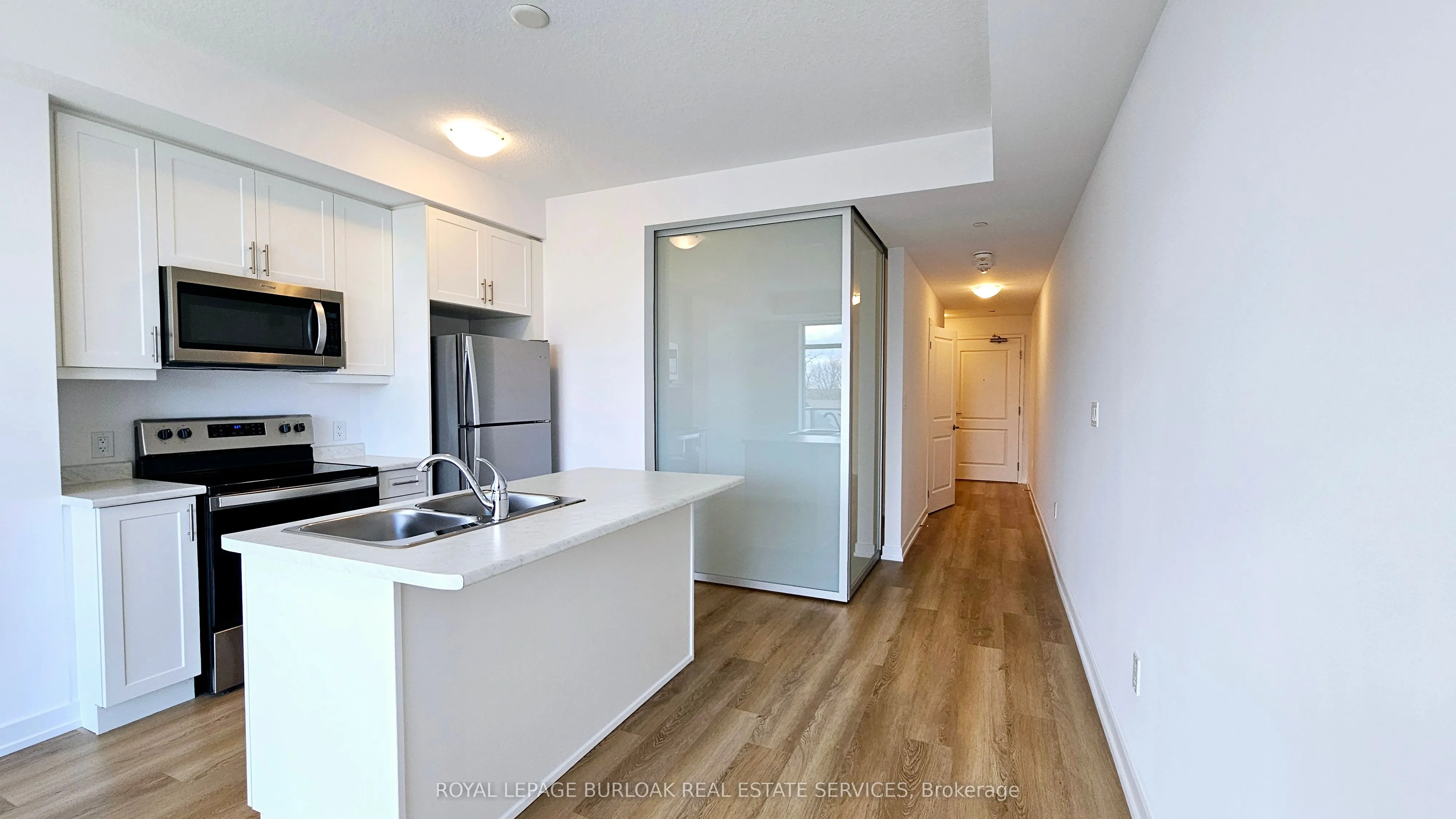 470 Dundas Street, #322