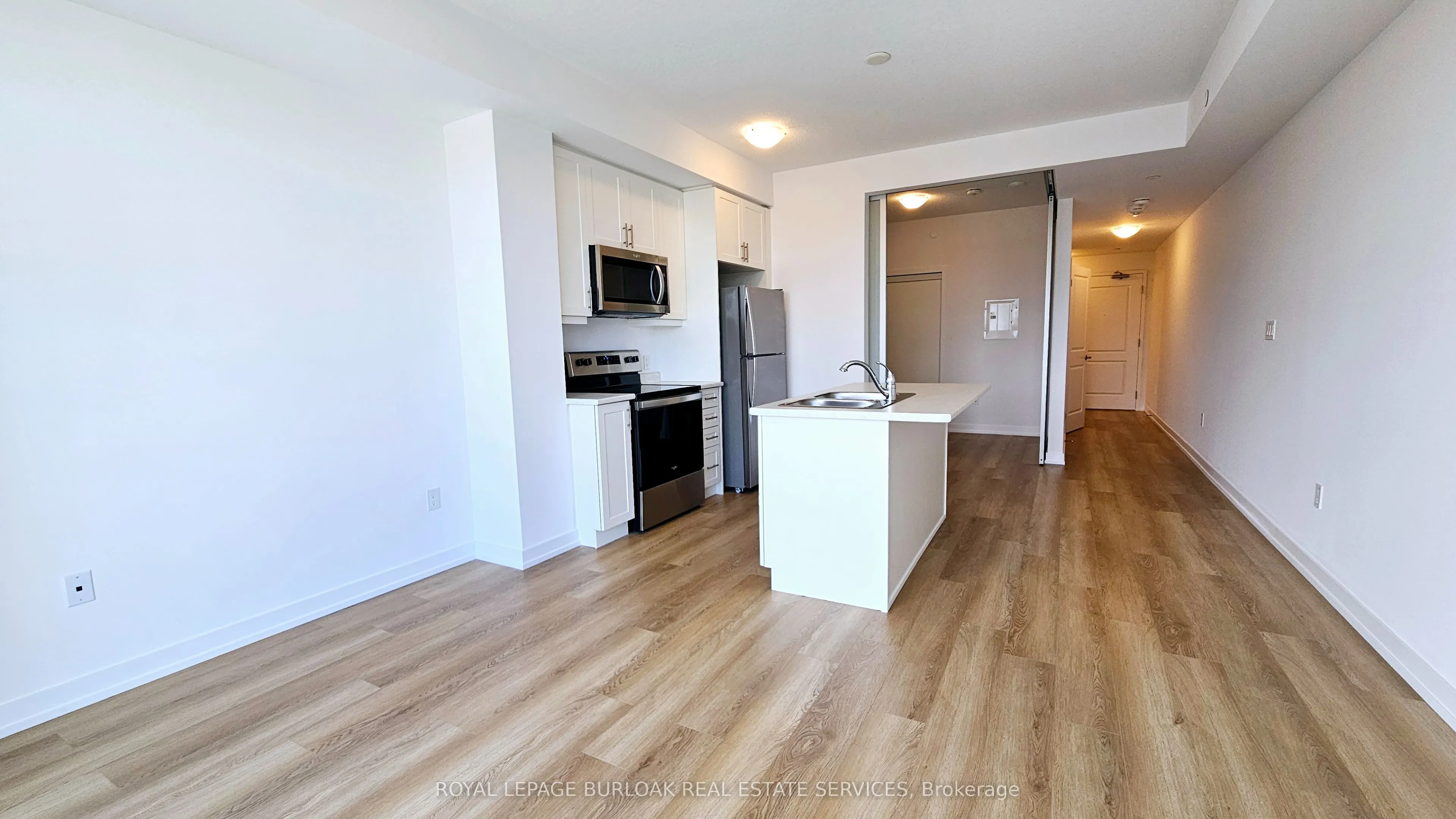 470 Dundas Street, #322