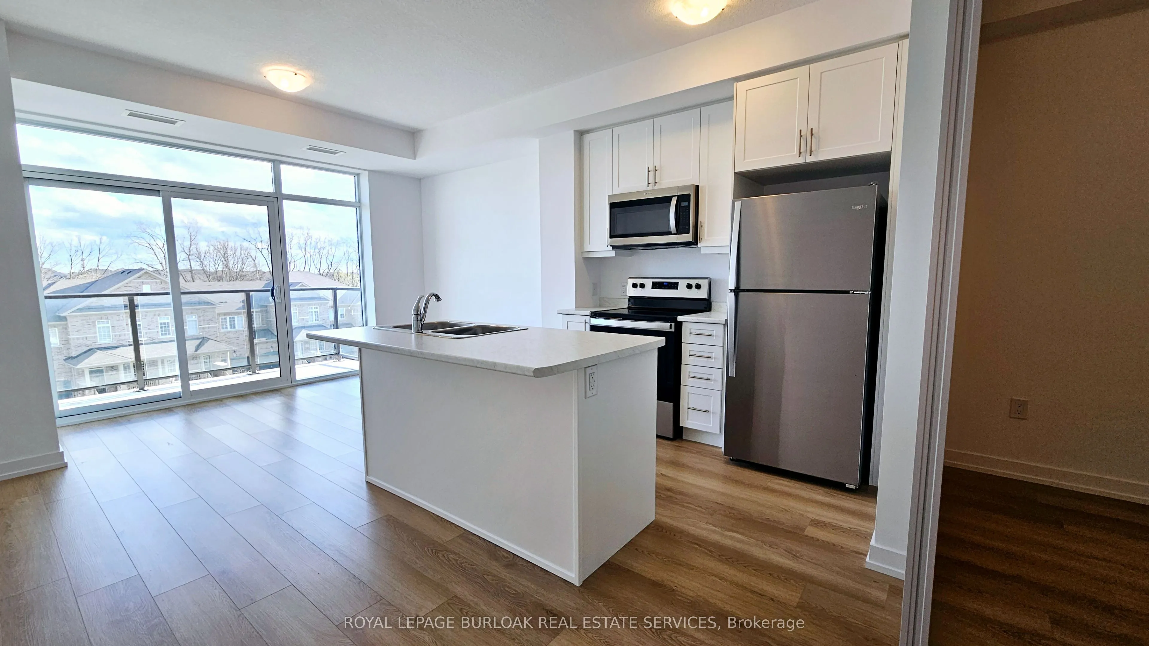 470 Dundas Street, #322