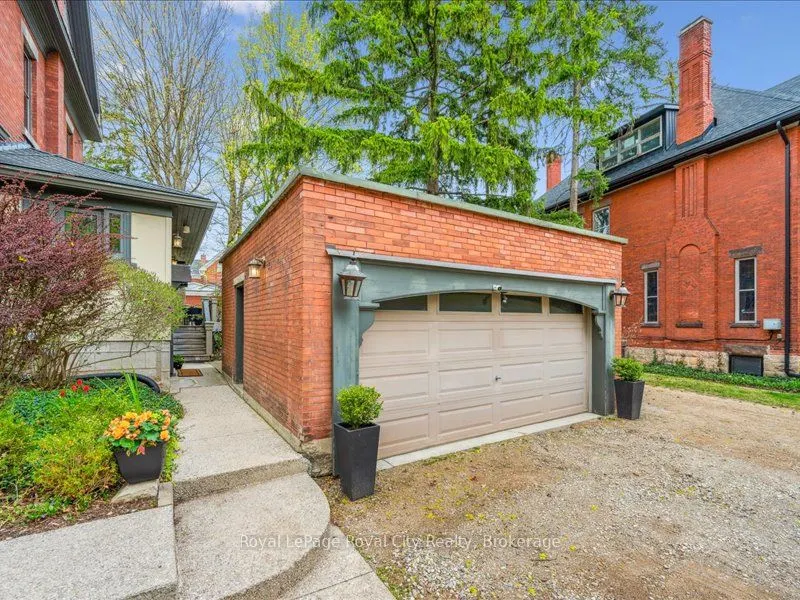 80 London Road W