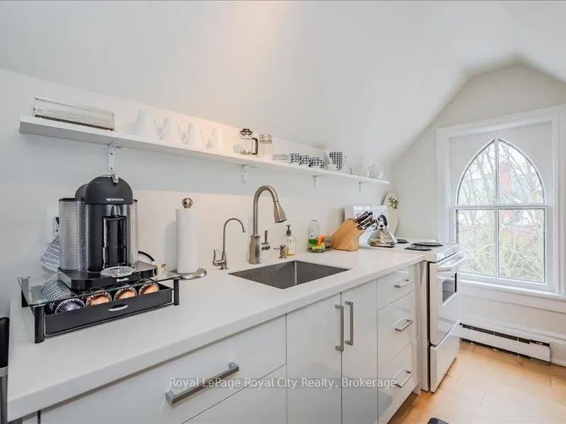 80 London Road W