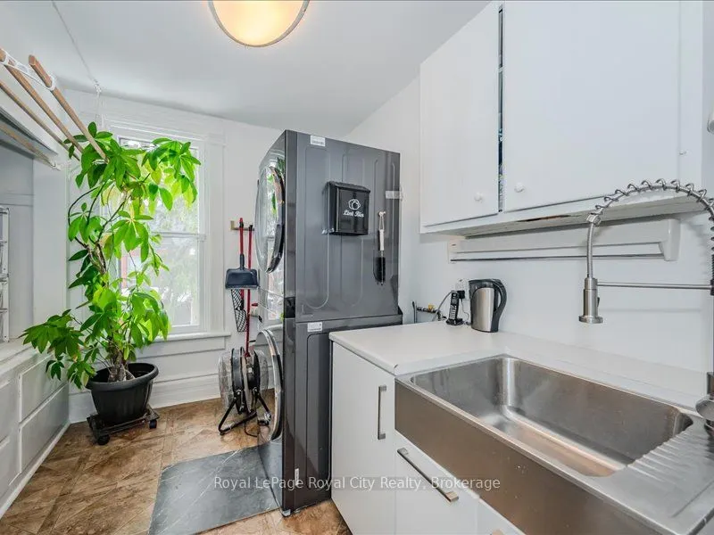 80 London Road W