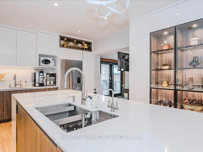 80 London Road W