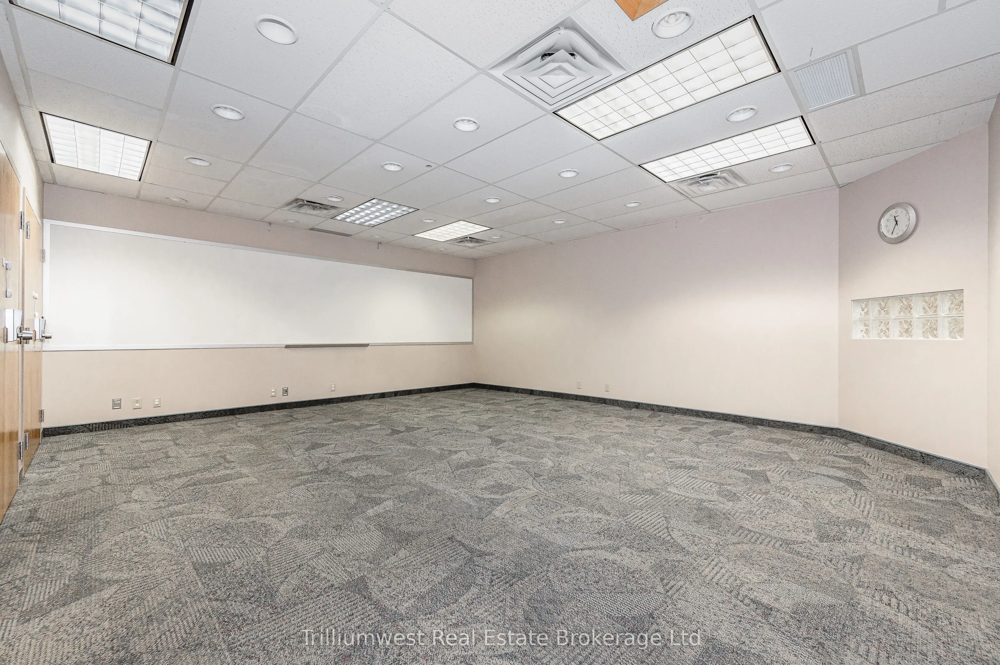 450 Speedvale Ave W Avenue, #203