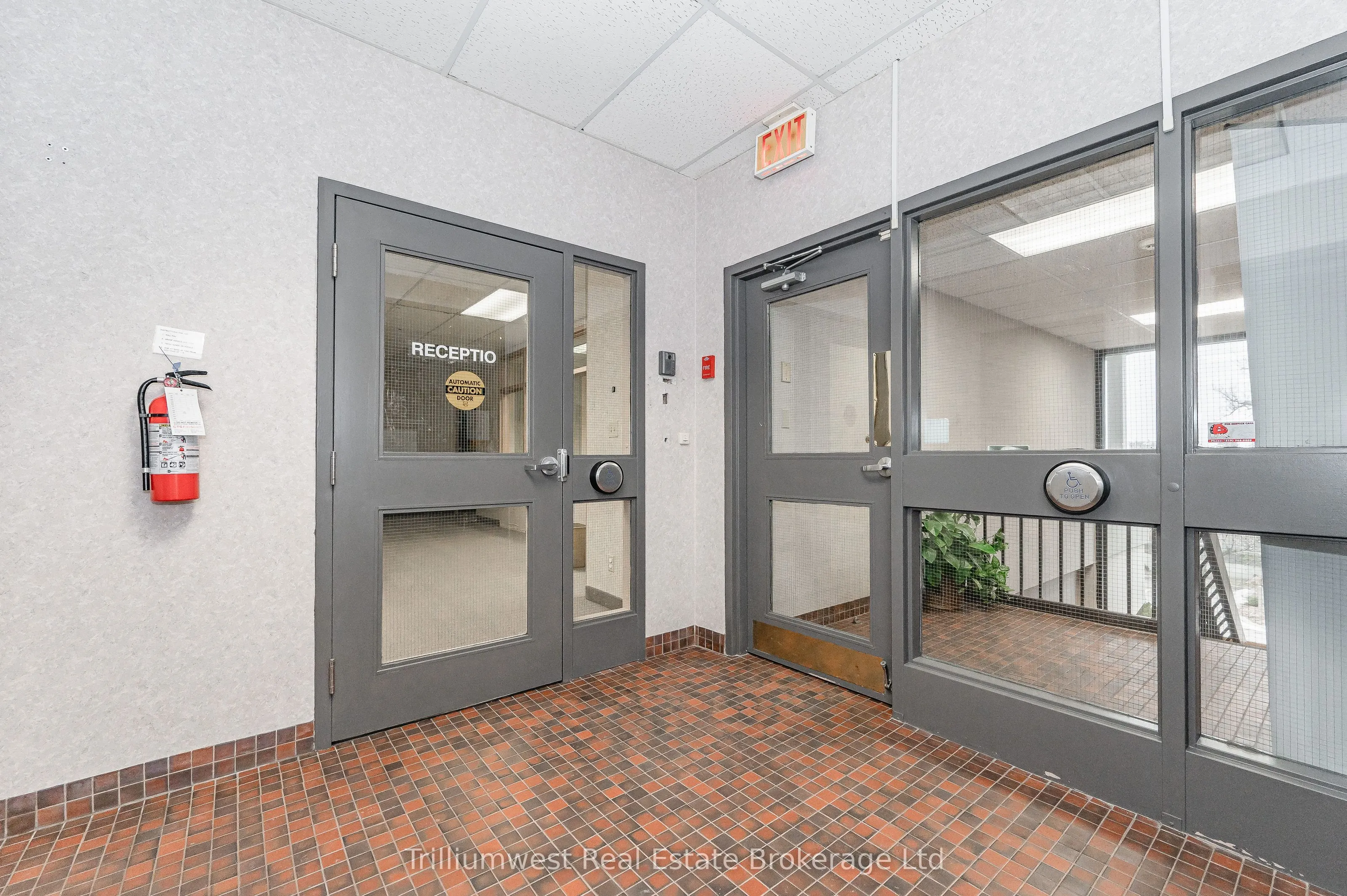 450 Speedvale Ave W Avenue, #203