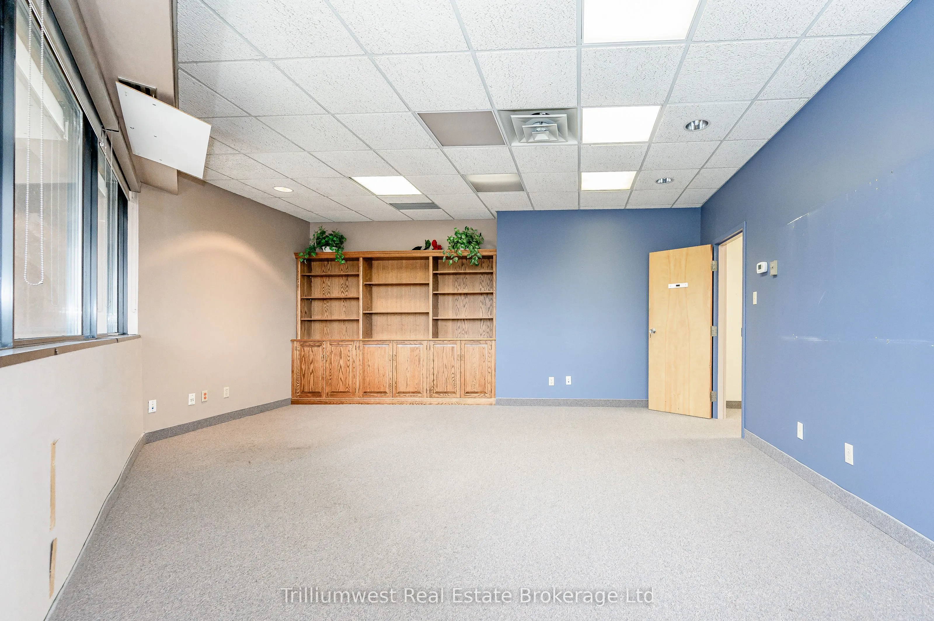 450 Speedvale Ave W Avenue, #201