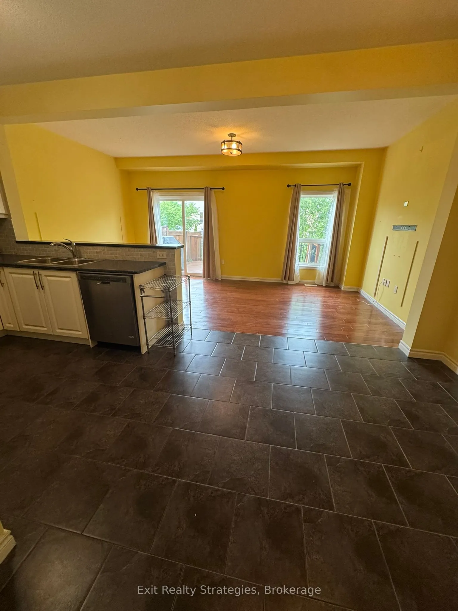 9 Hampton Brook Way, #8