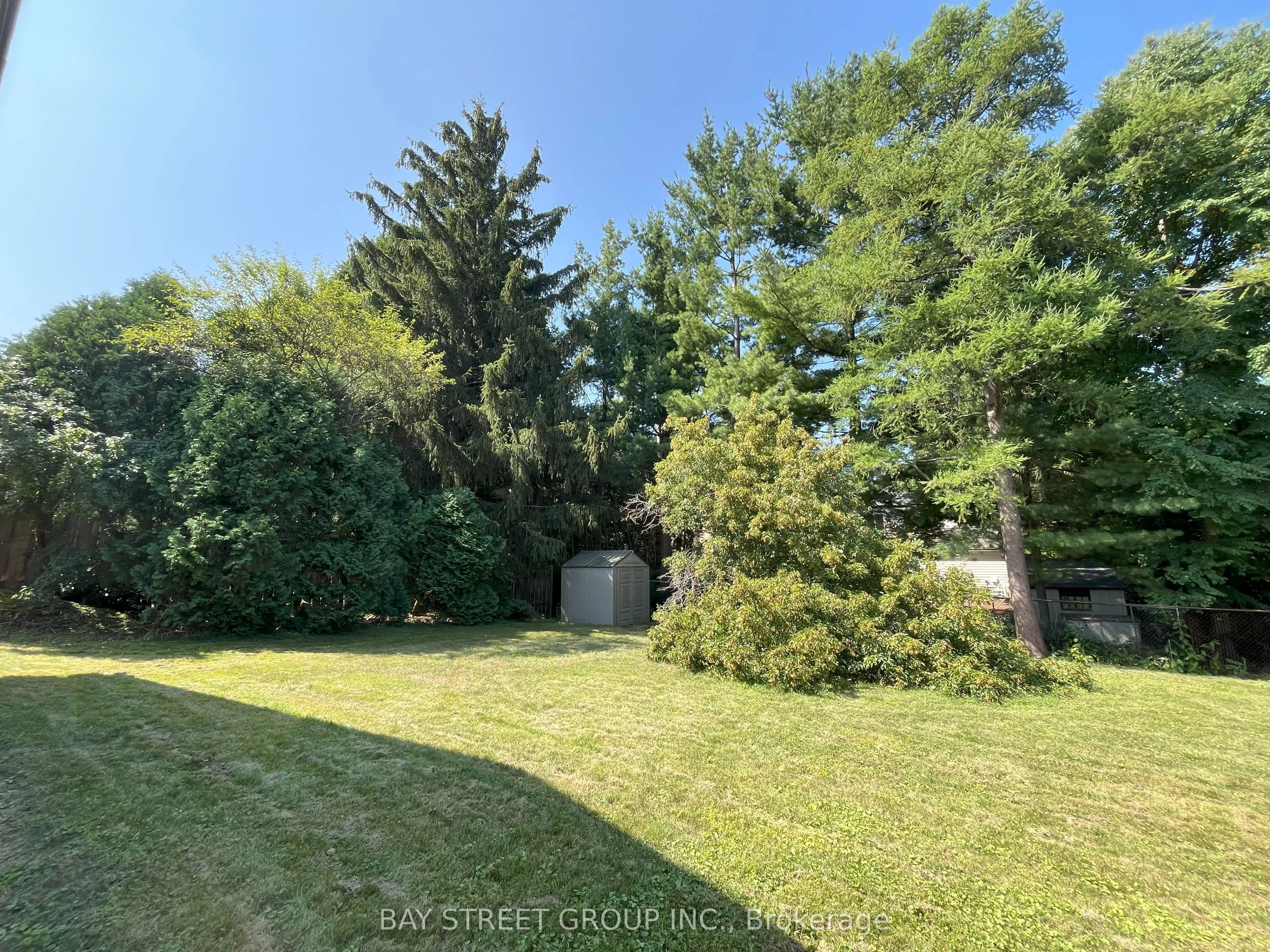 80 HOSTEIN Drive, #Upper Unit
