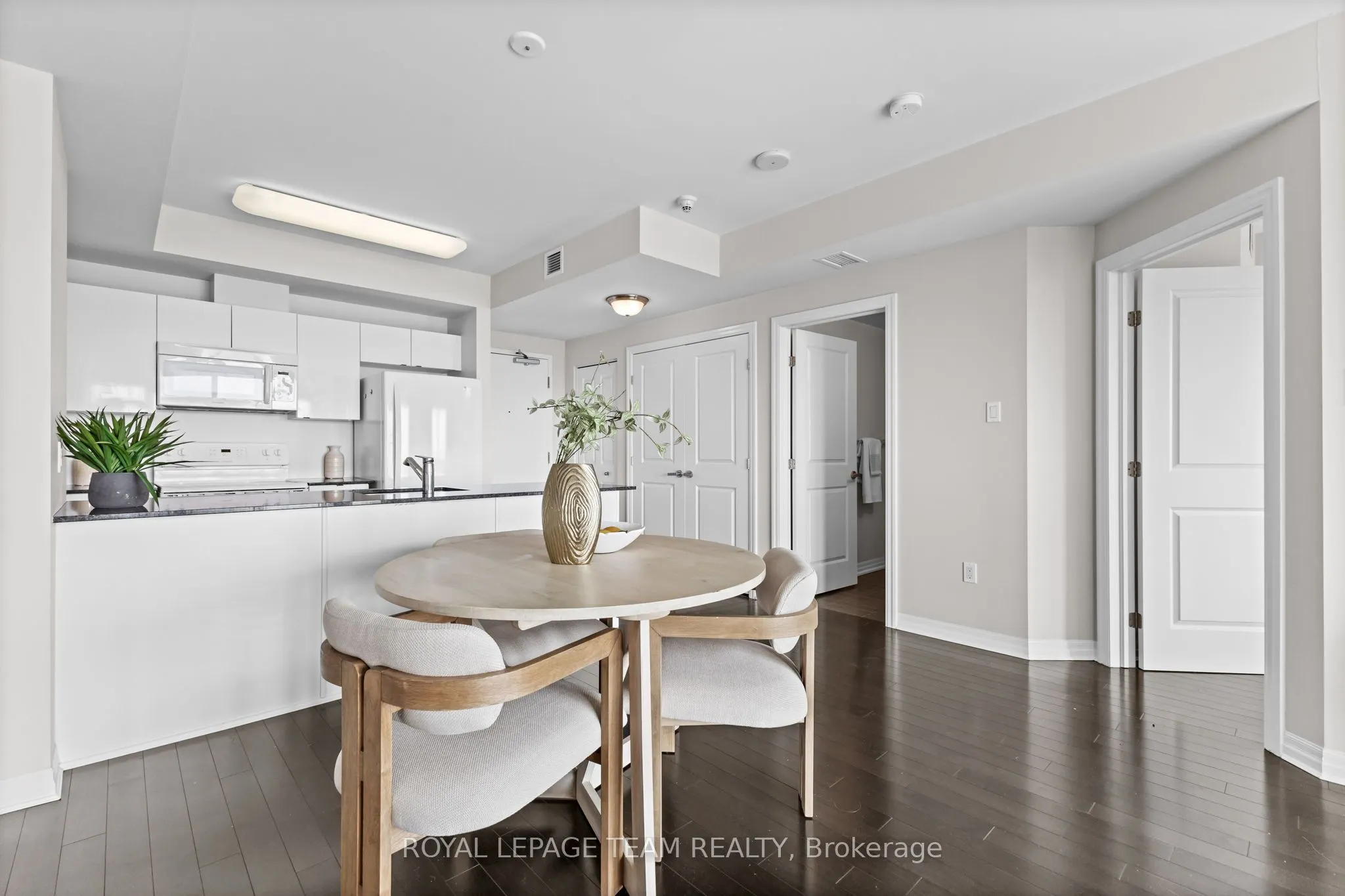 90 Landry Street, #1408