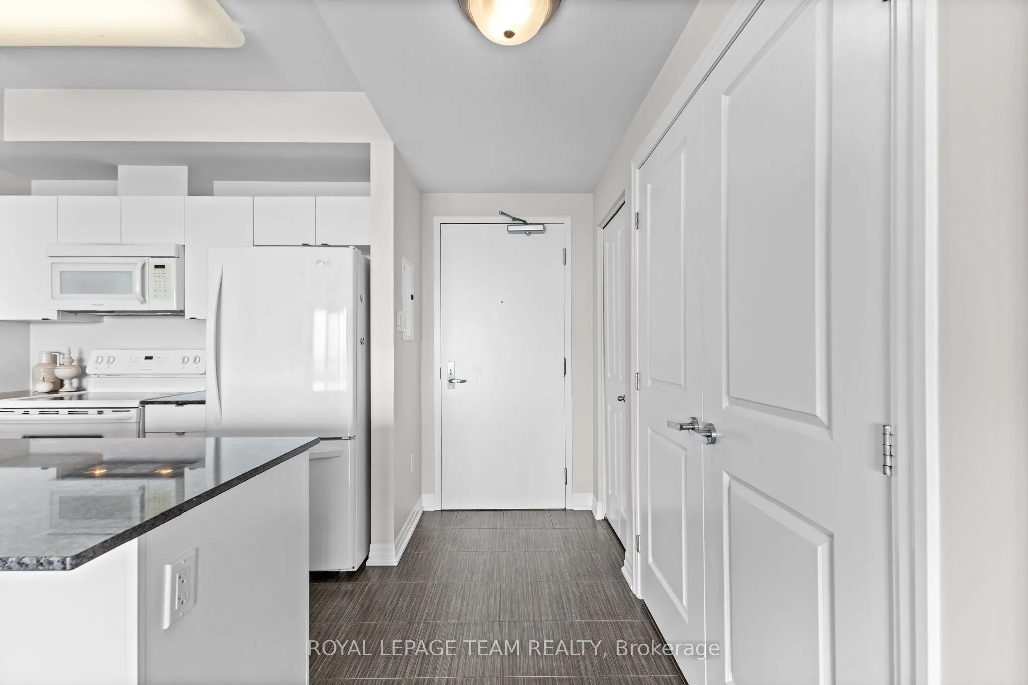 90 Landry Street, #1408