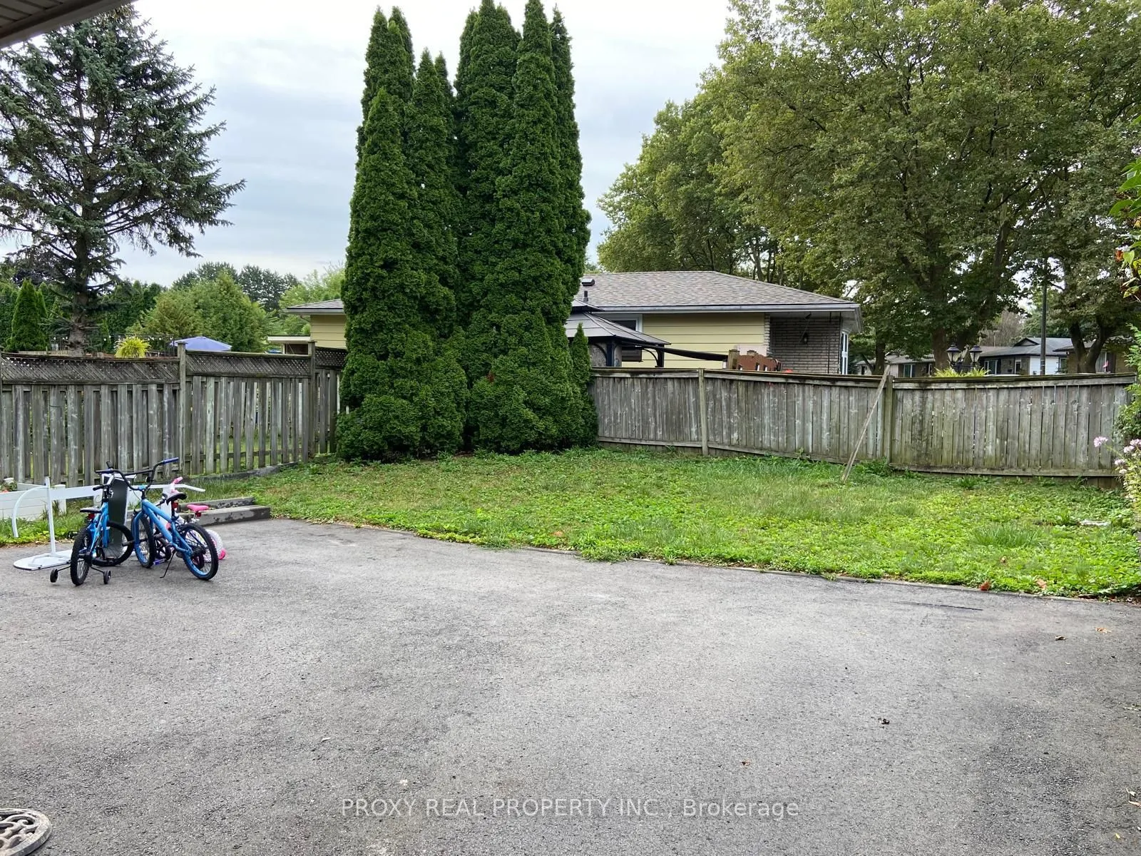 5698 Heritage Drive