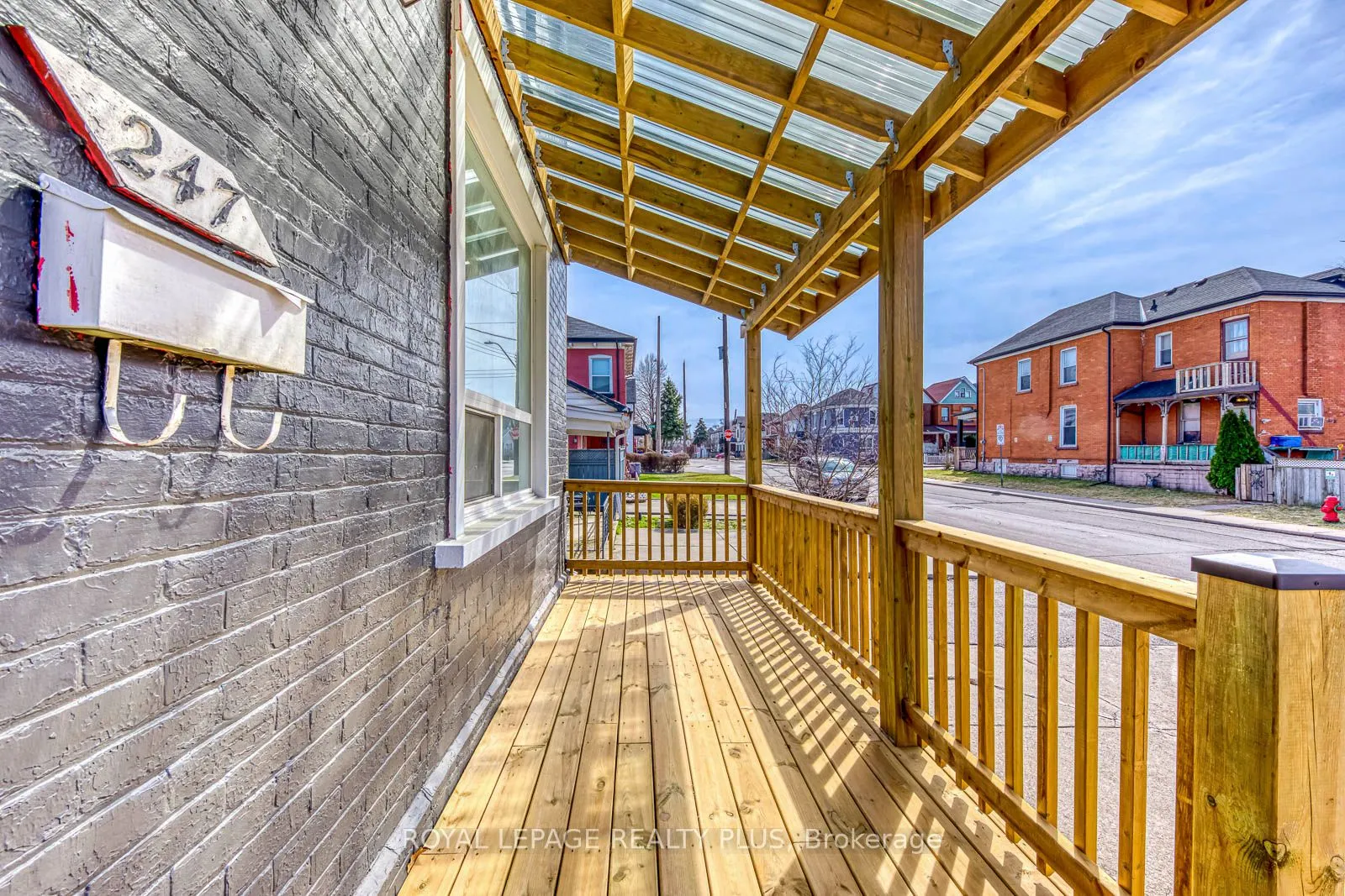 247 Robert Street