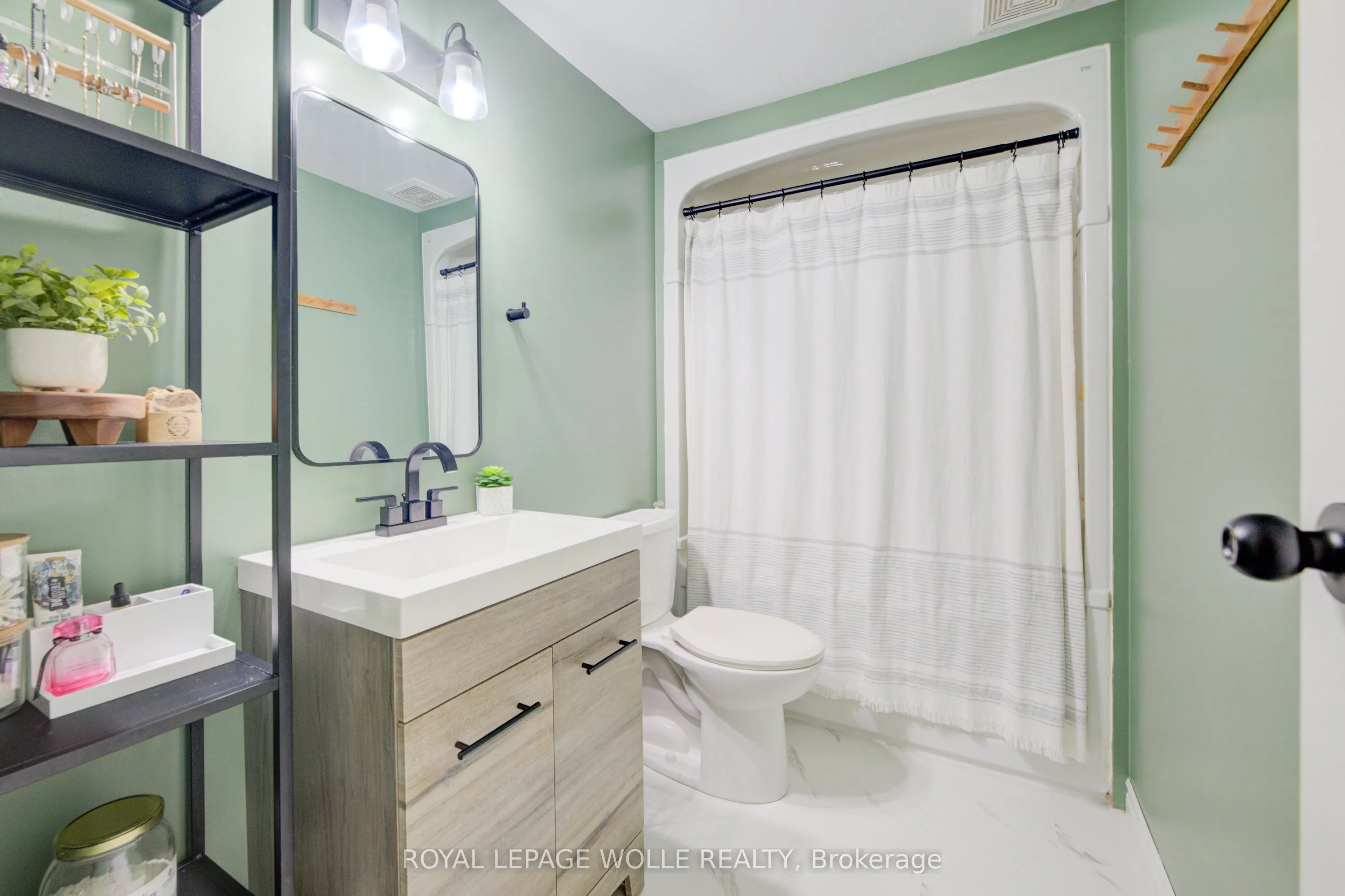 879 Parkinson Road, #28