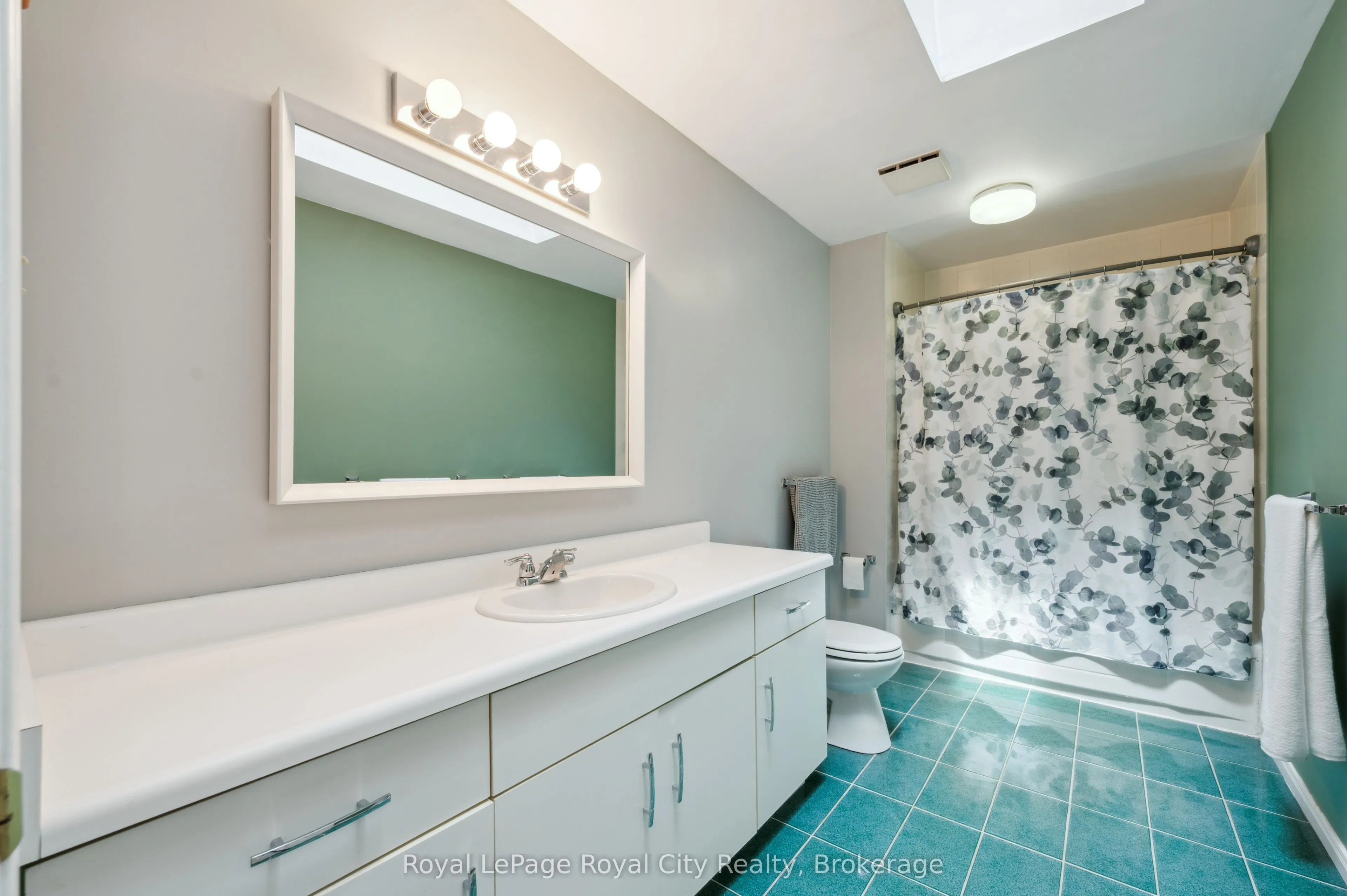 21 Marilyn Drive, #10