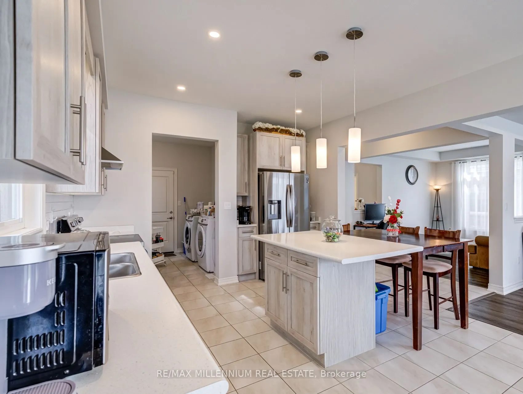 3597 Carolinia Court