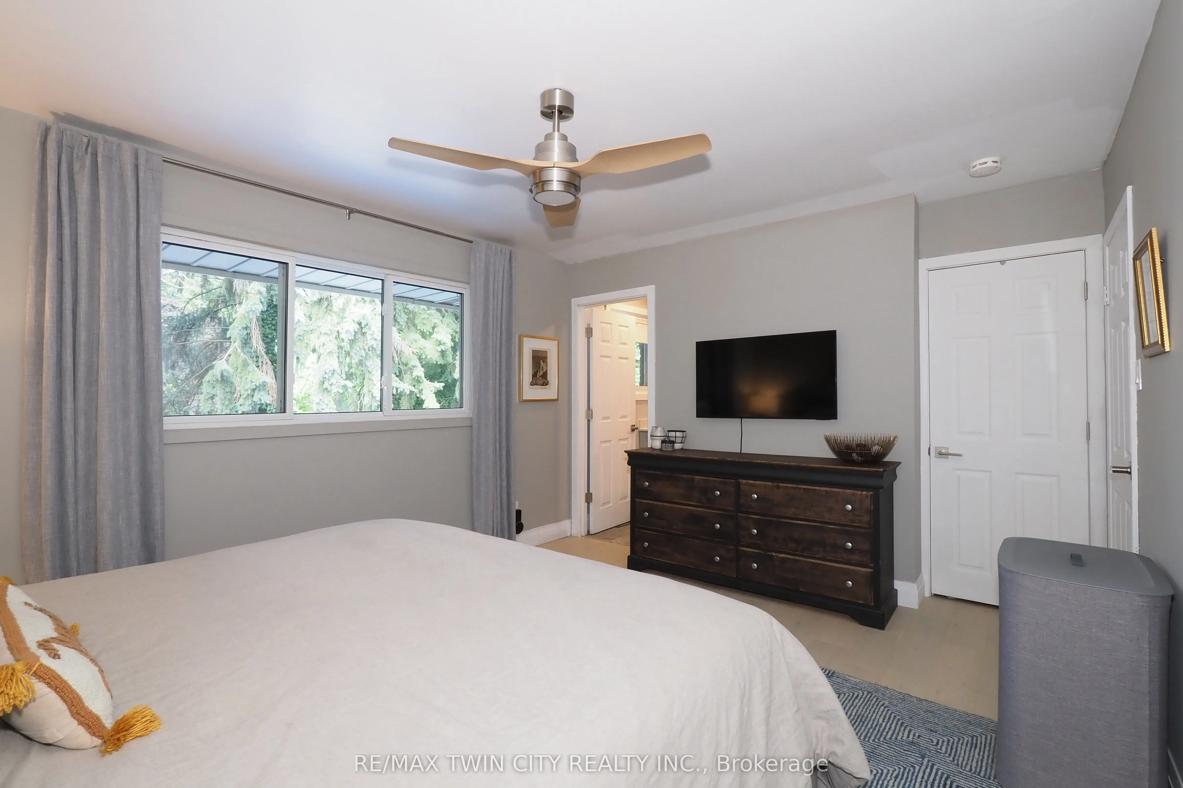 218 Greenbrook Drive