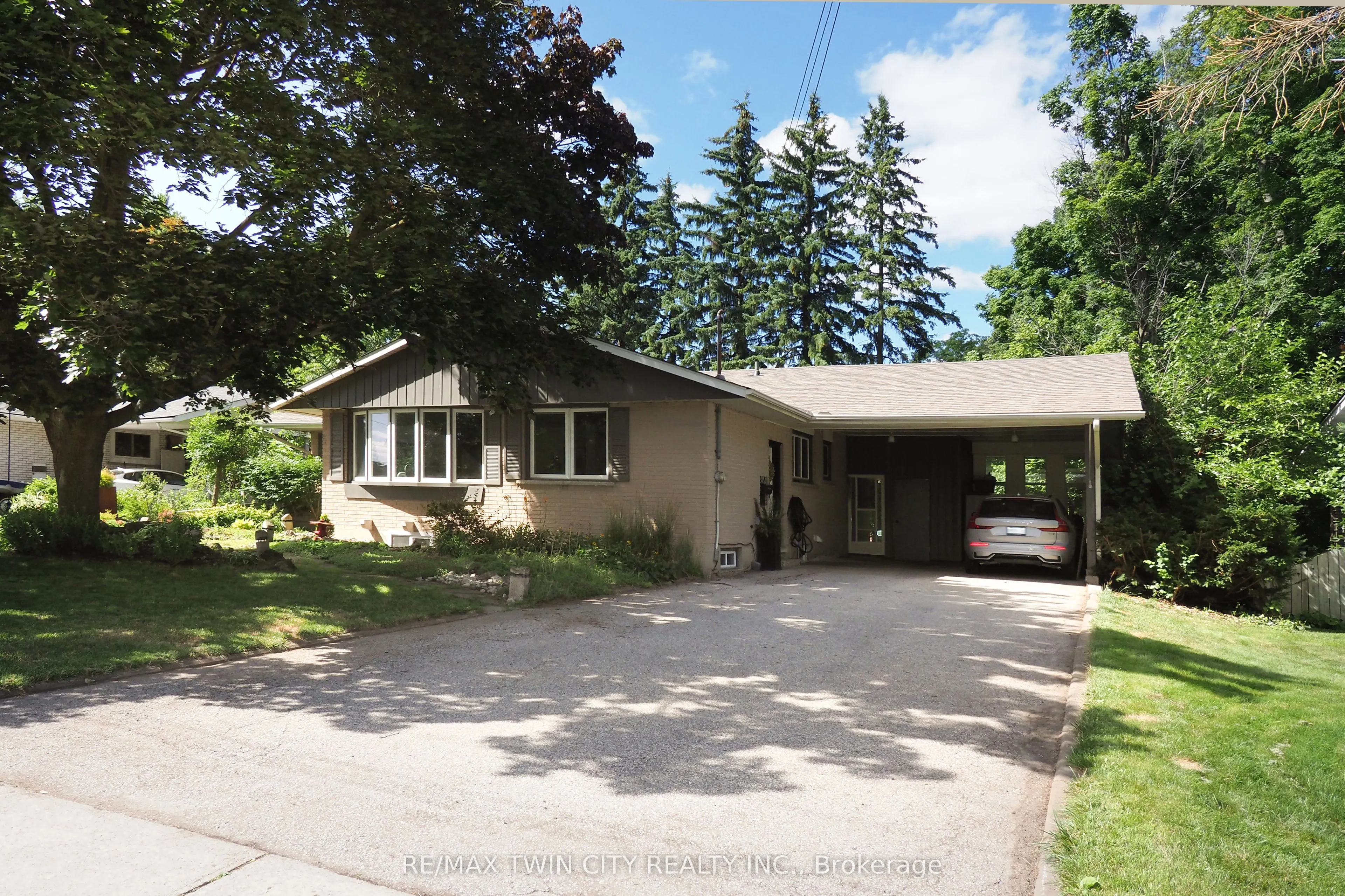 218 Greenbrook Drive