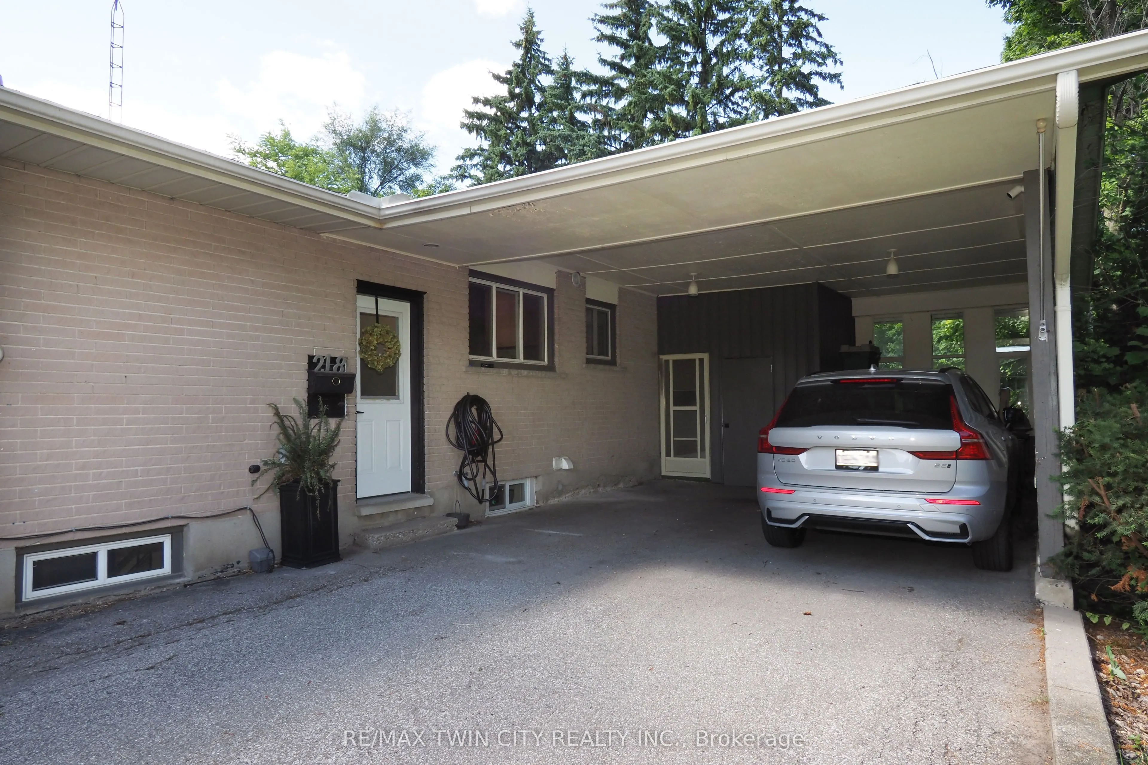 218 Greenbrook Drive