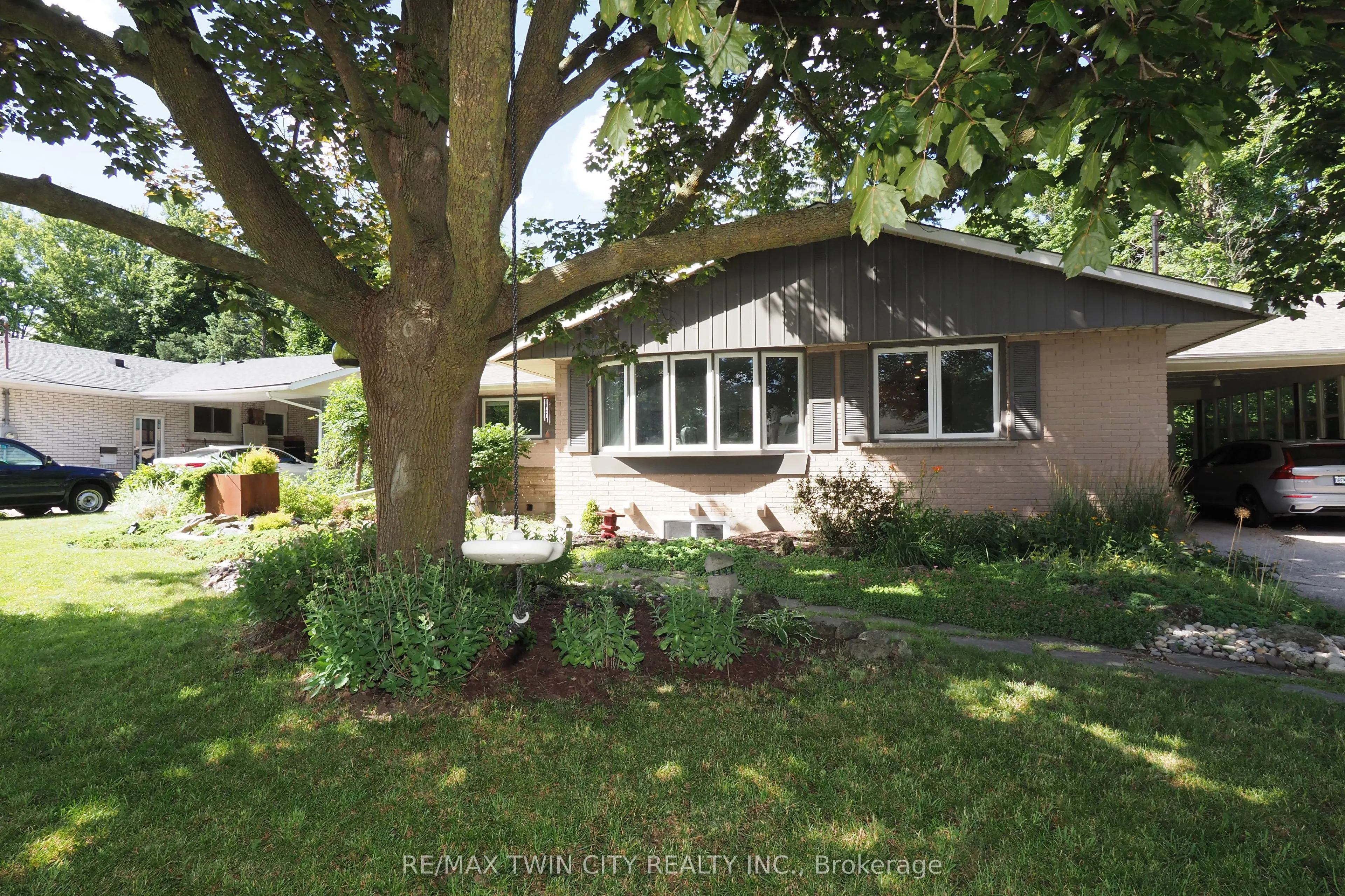 218 Greenbrook Drive