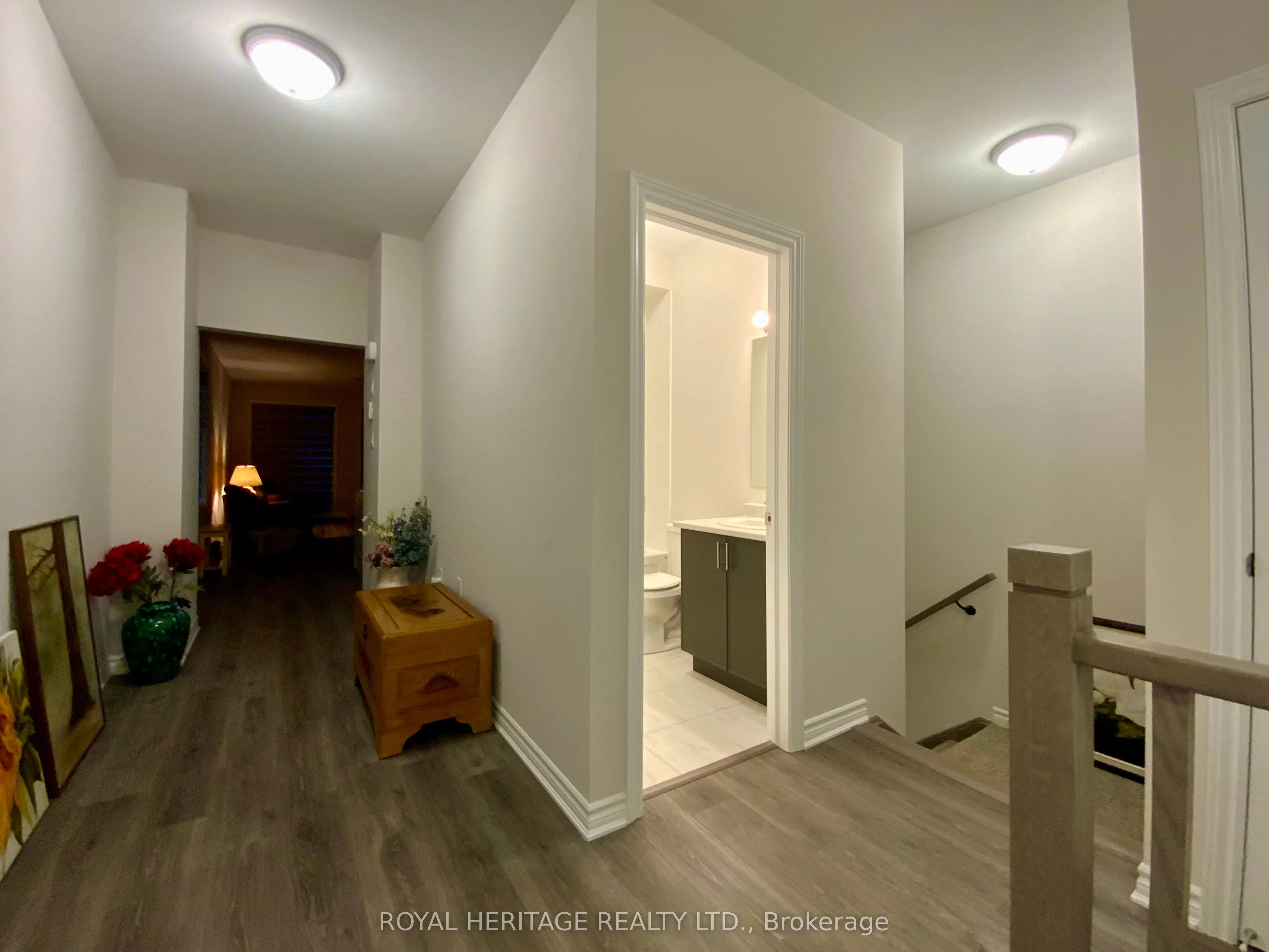 17 Lakewood Crescent, #17