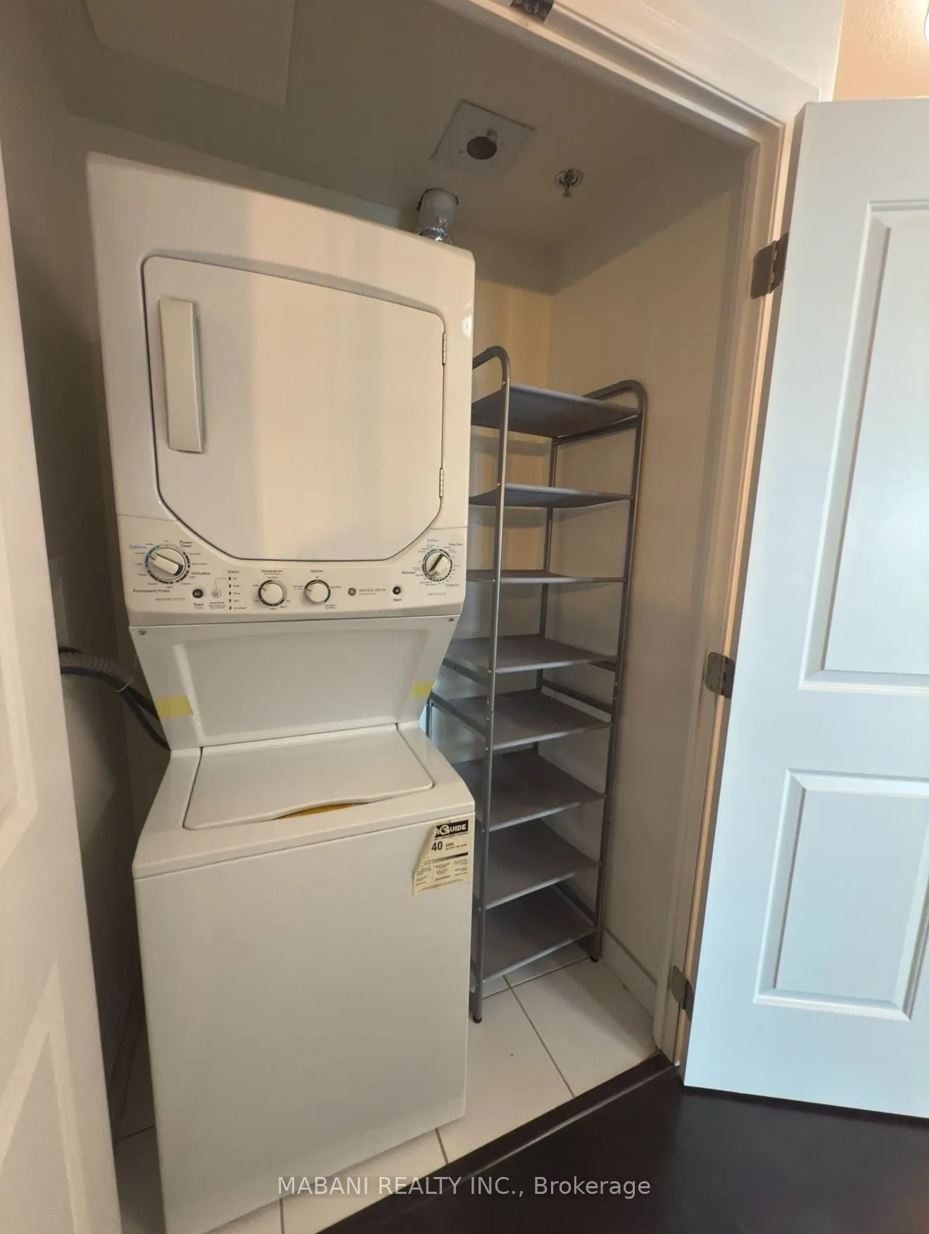 560 North Service Road, #405
