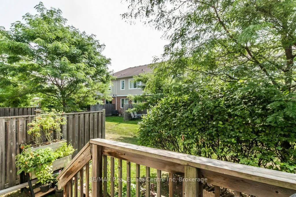 1035 Victoria Road S, #59