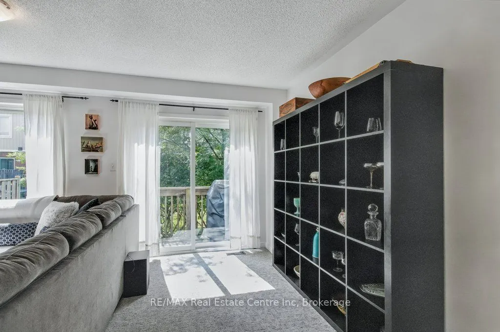 1035 Victoria Road S, #59