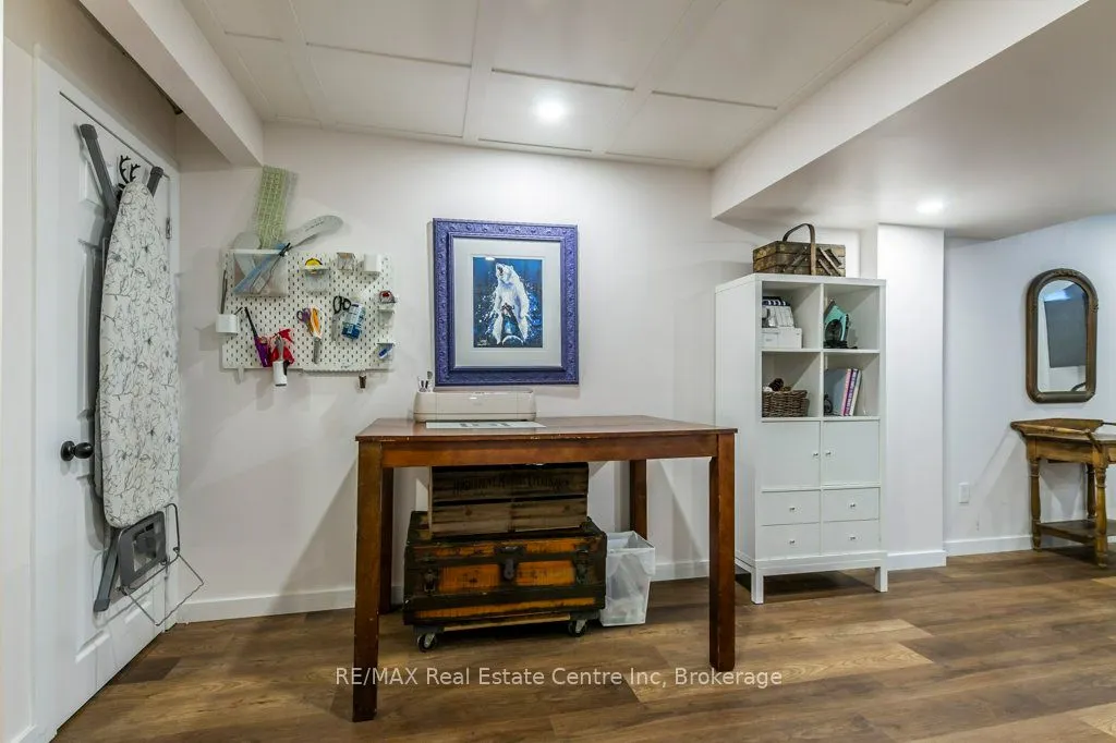 1035 Victoria Road S, #59