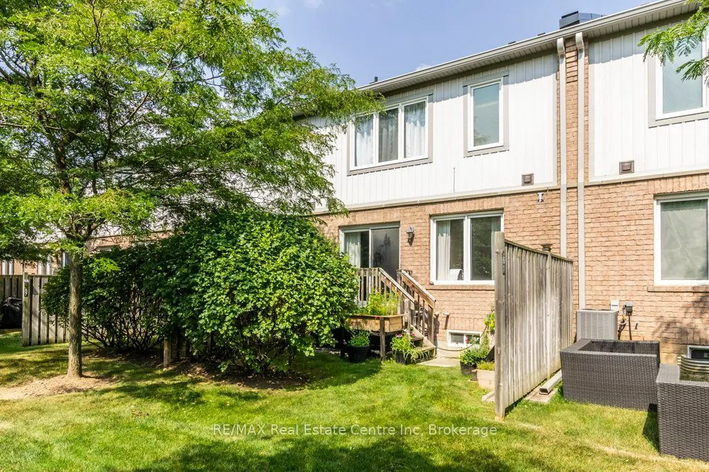 1035 Victoria Road S, #59