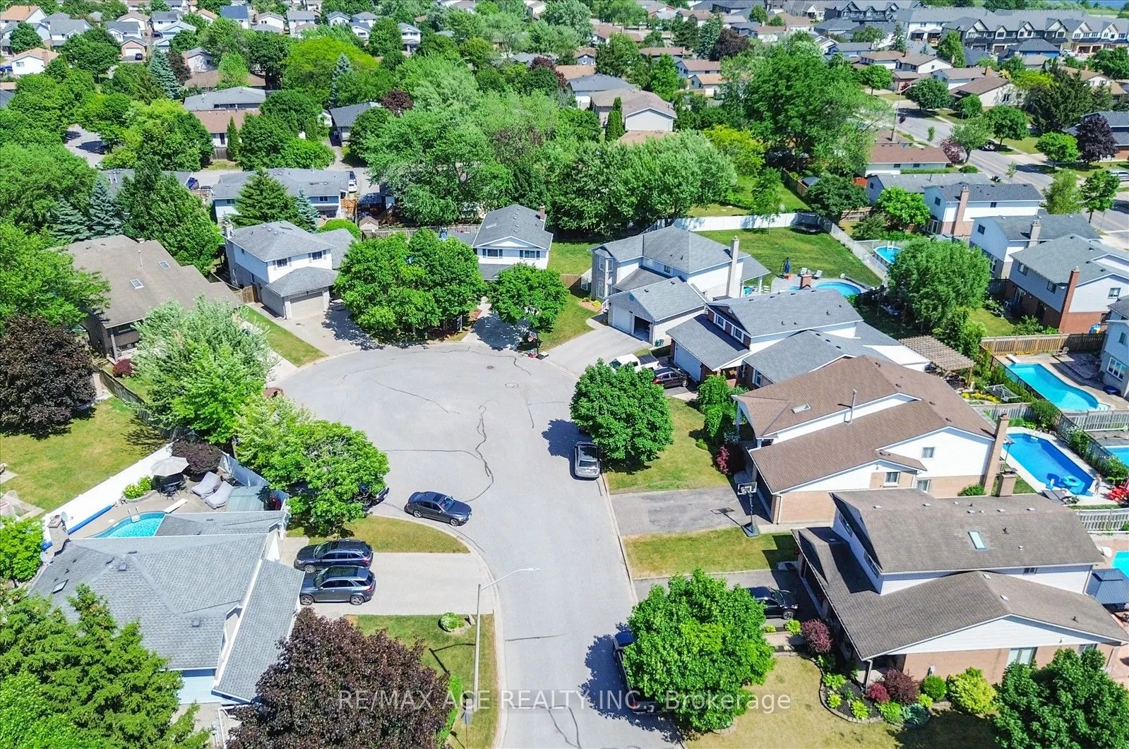 9 Parkview Court
