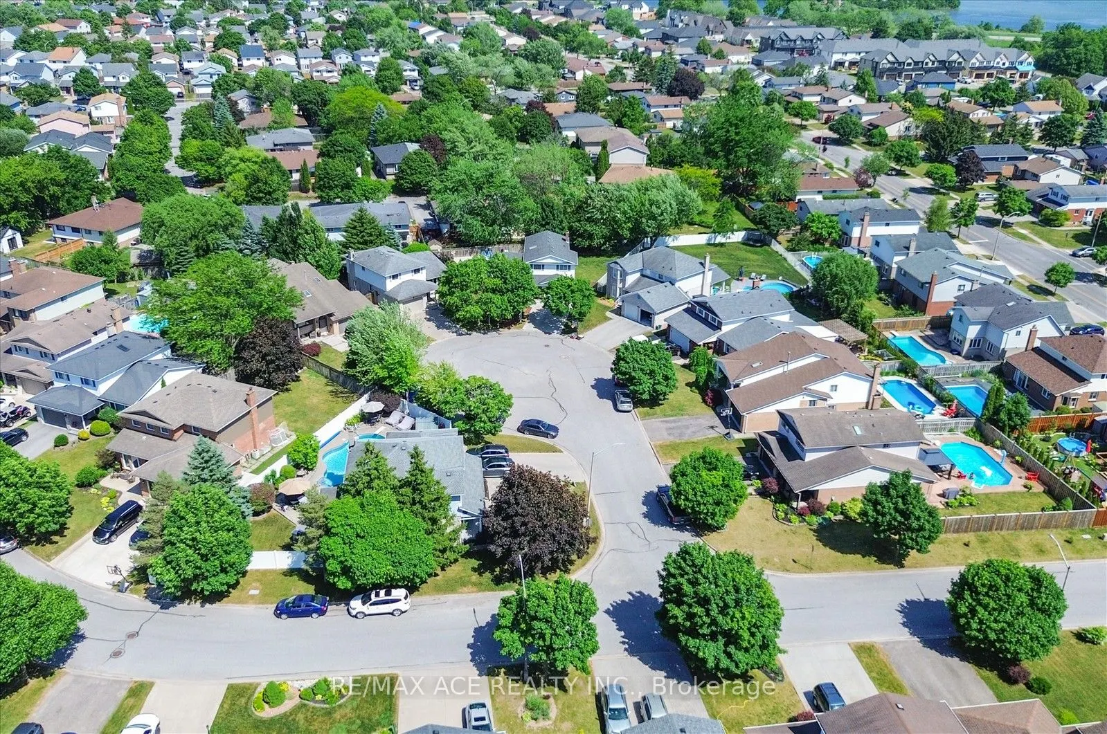 9 Parkview Court