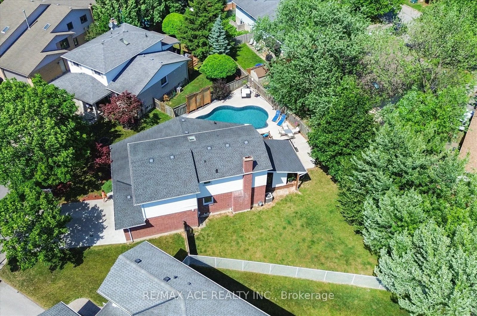 9 Parkview Court