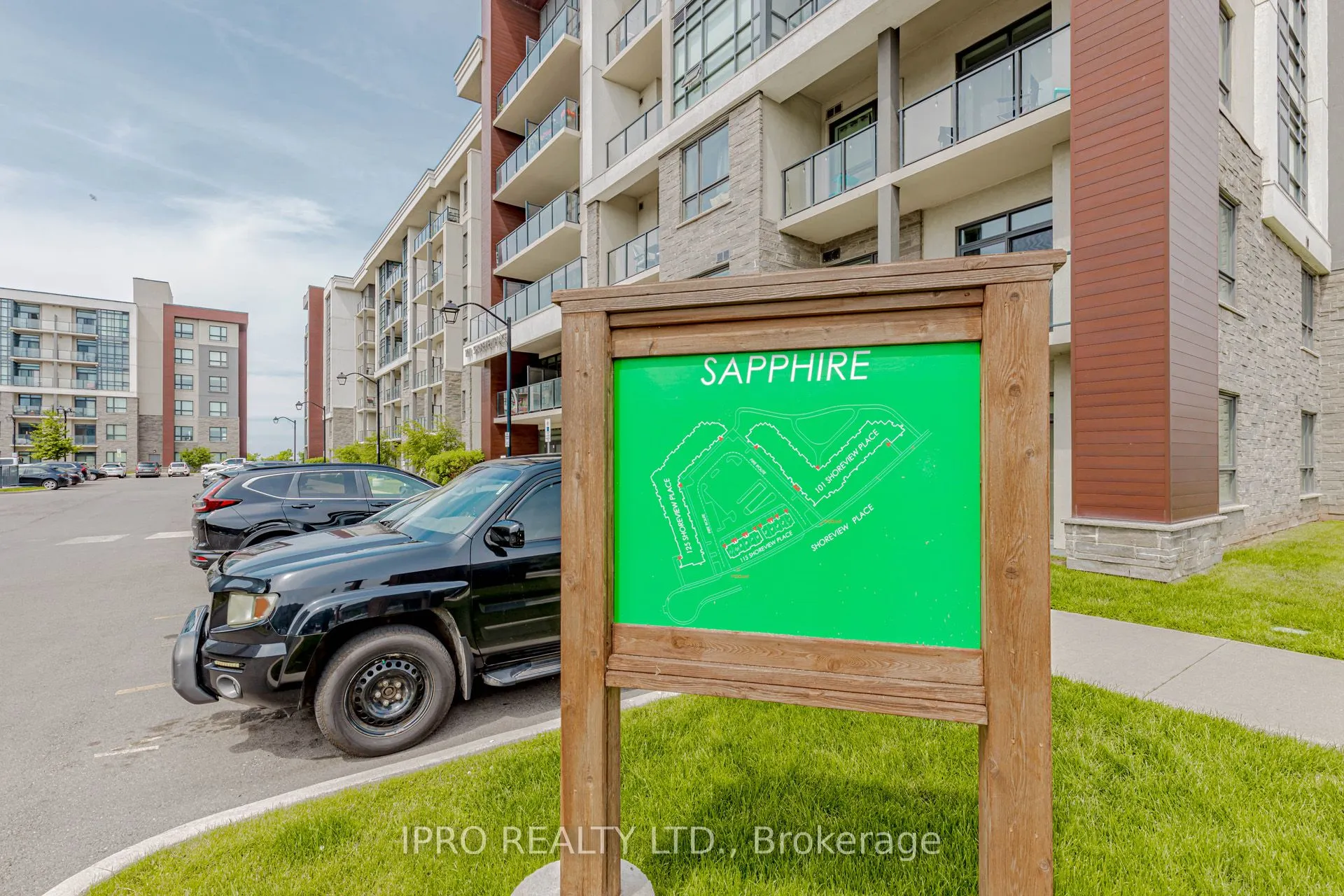 101 Shoreview Place, #326