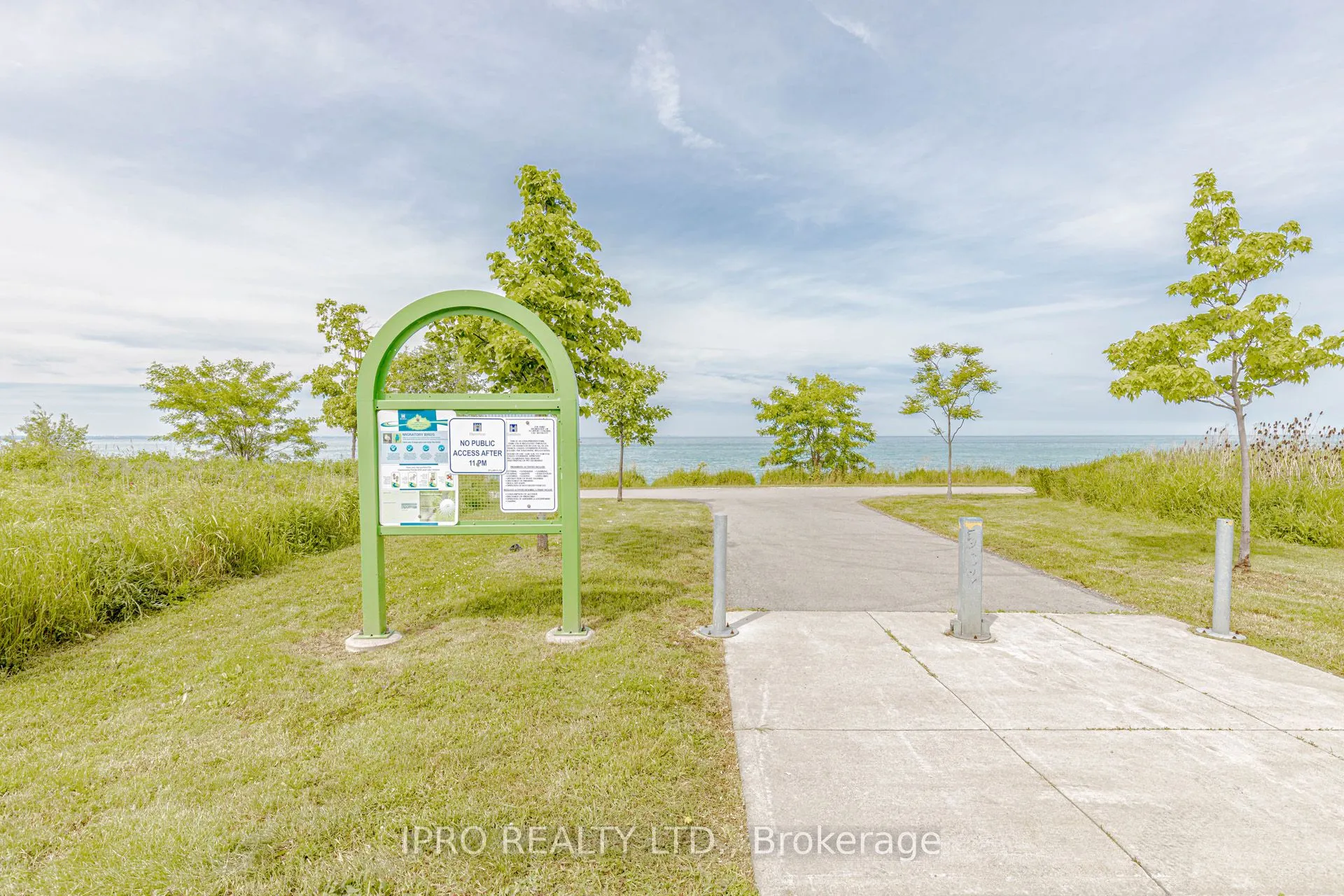 101 Shoreview Place, #326