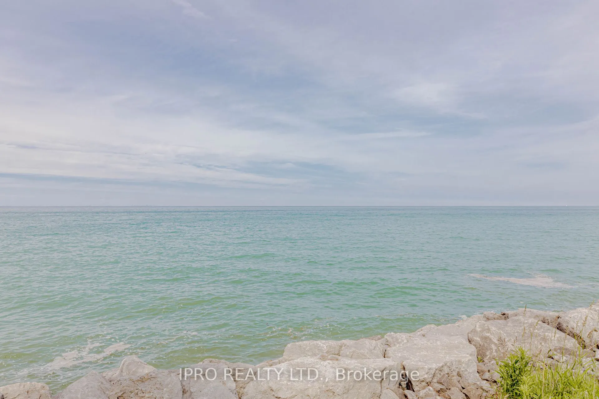 101 Shoreview Place, #326