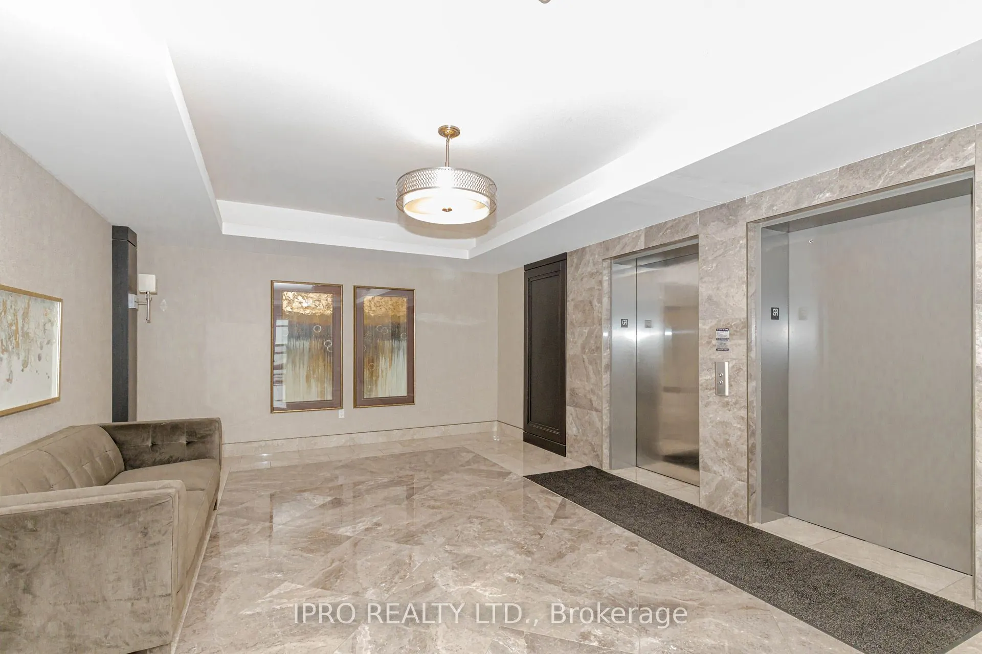 101 Shoreview Place, #326