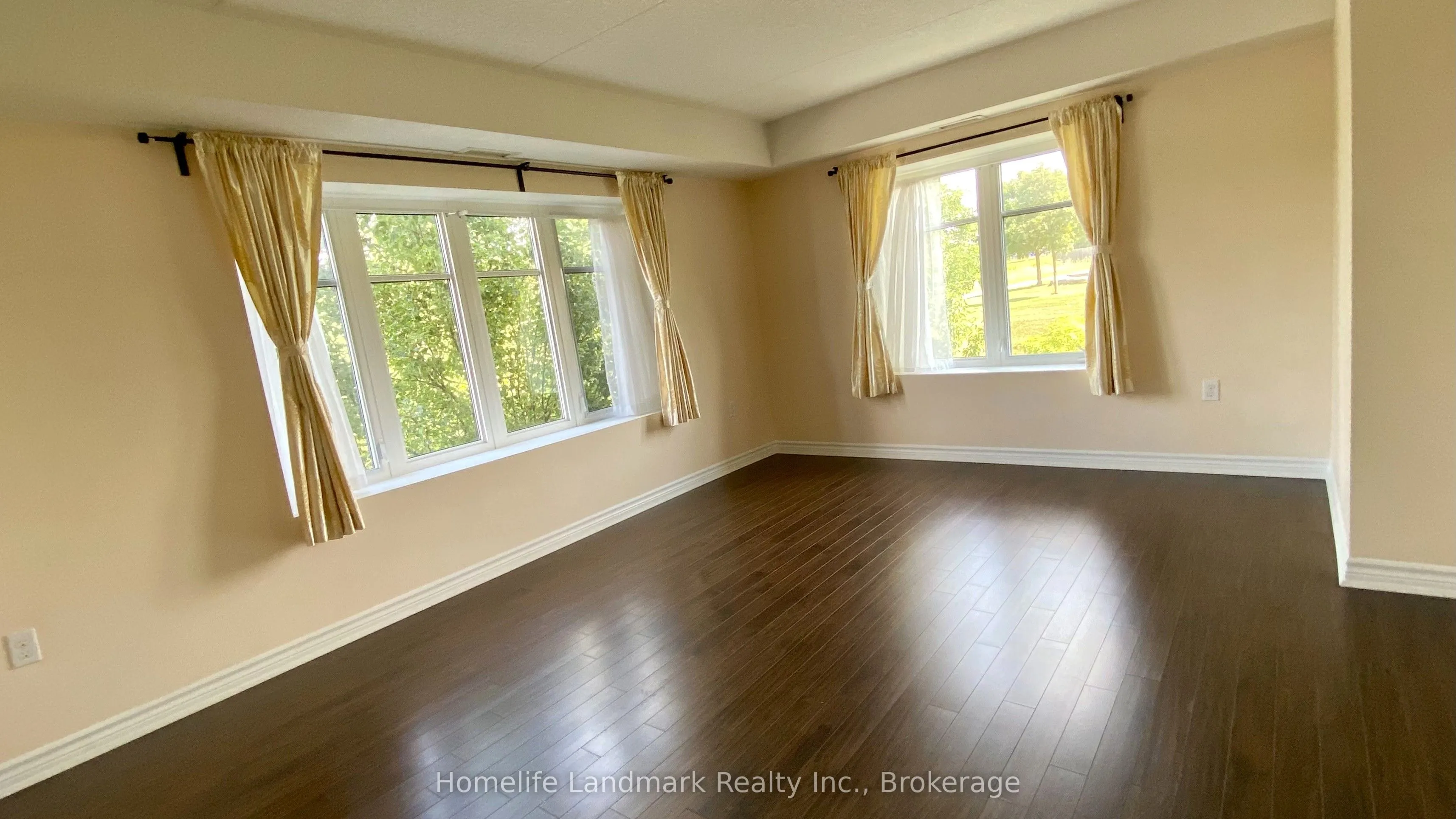 776 Laurelwood Drive, #302