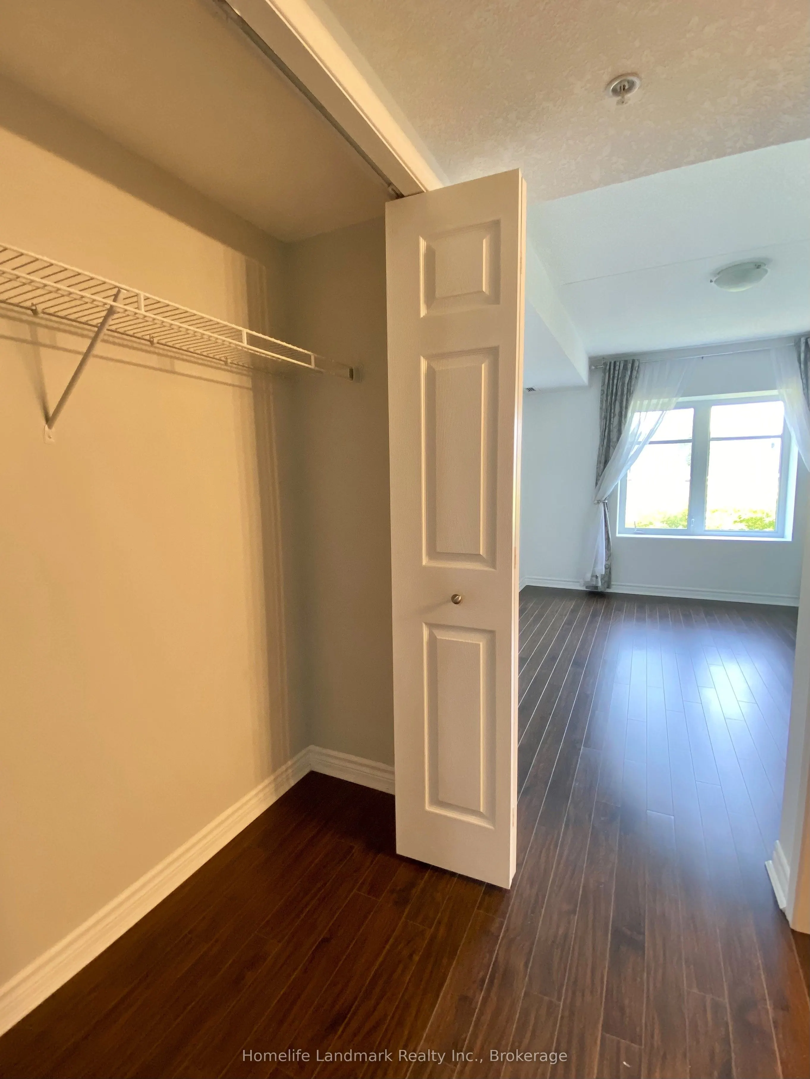 776 Laurelwood Drive, #302