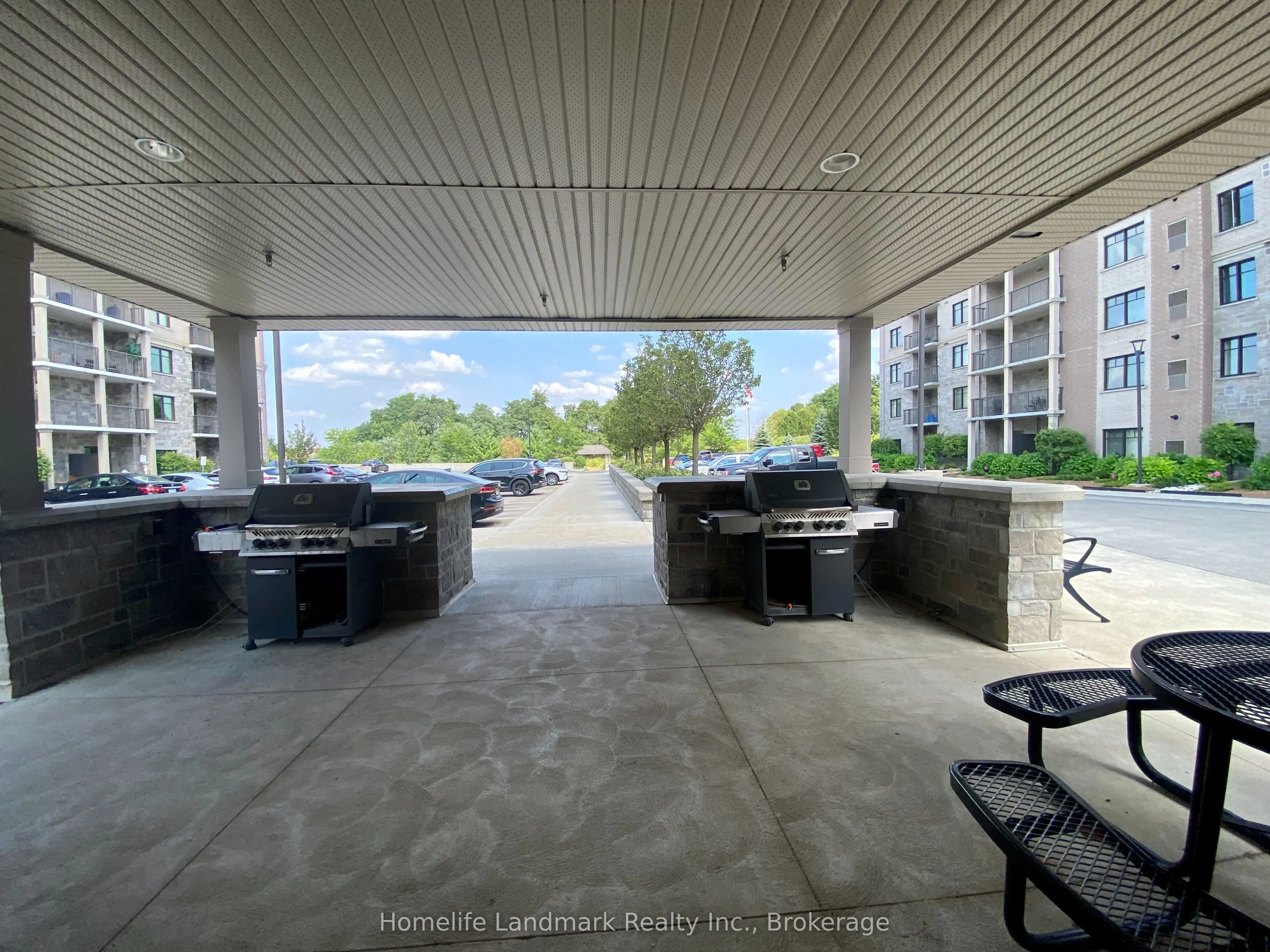 776 Laurelwood Drive, #302
