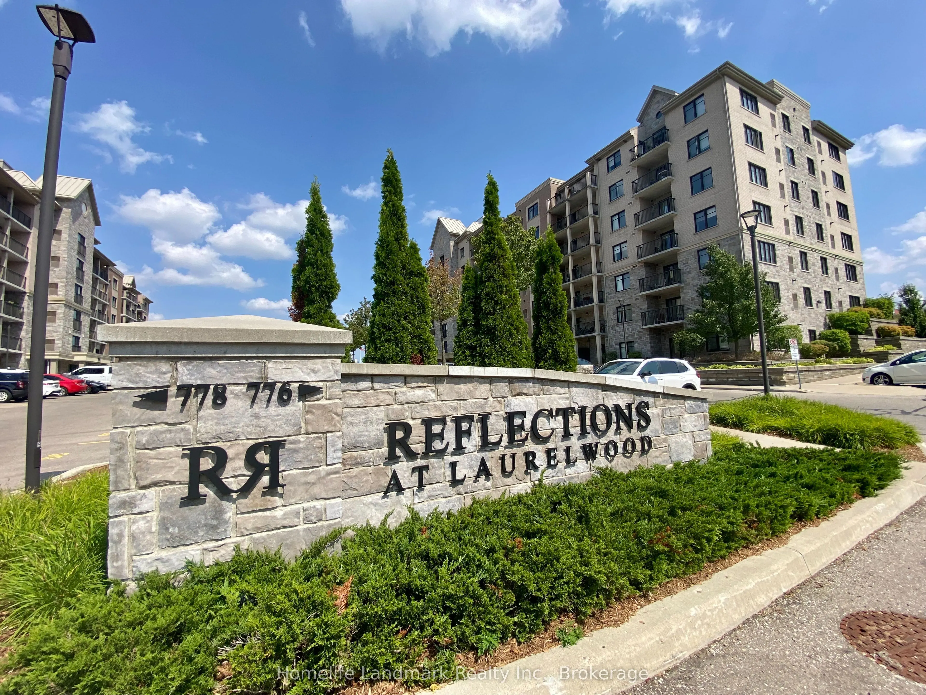 776 Laurelwood Drive, #302