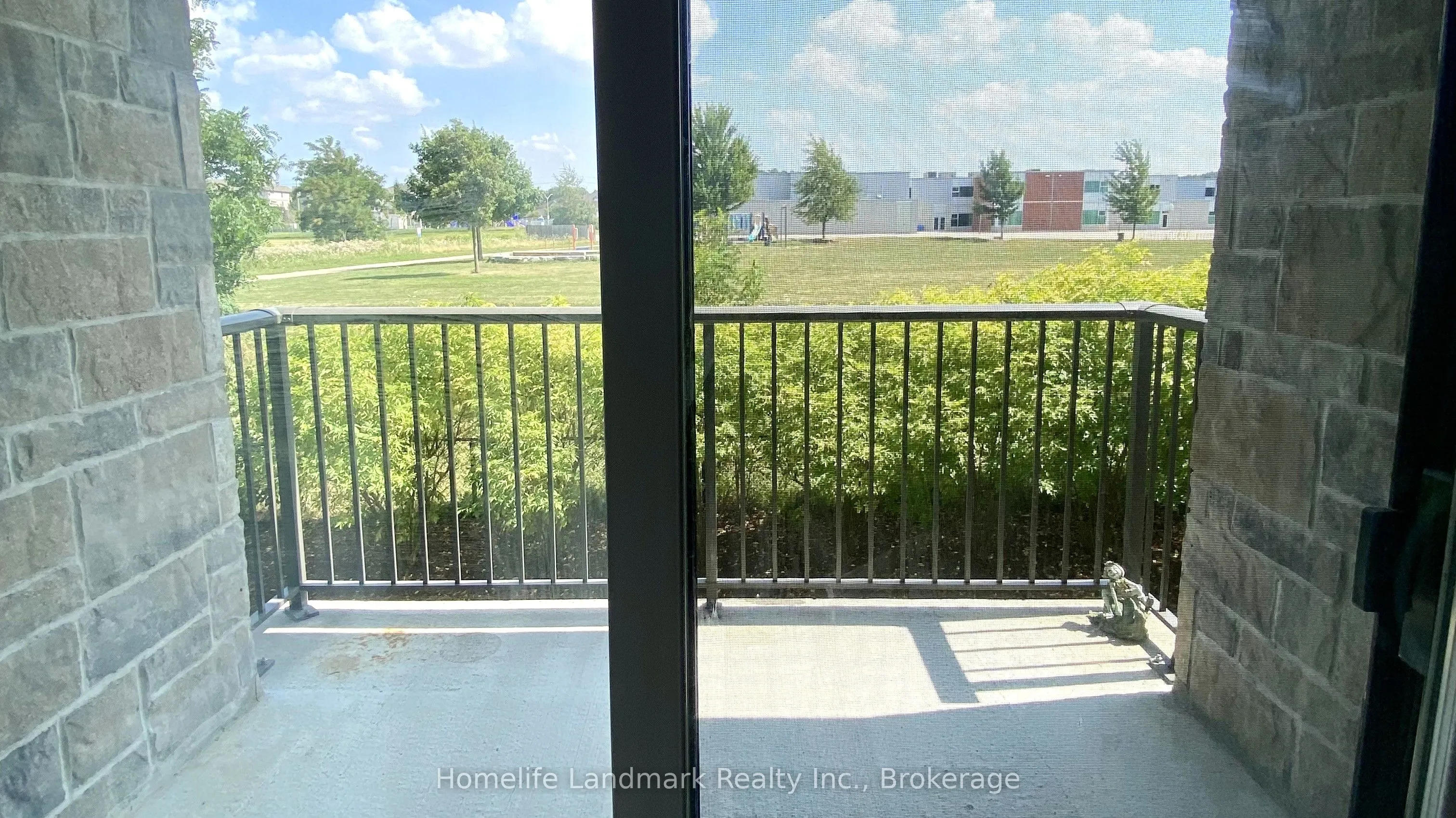 776 Laurelwood Drive, #302
