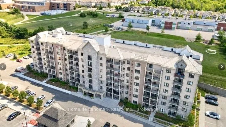 776 Laurelwood Drive, #302