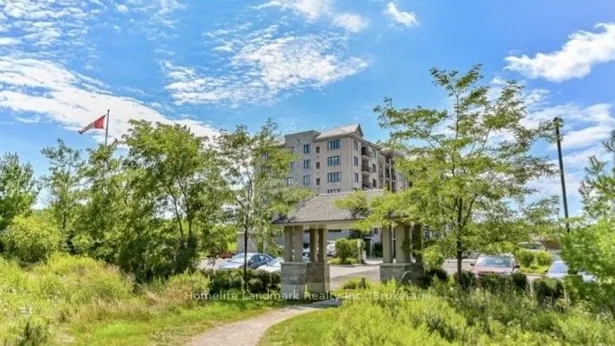 776 Laurelwood Drive, #302