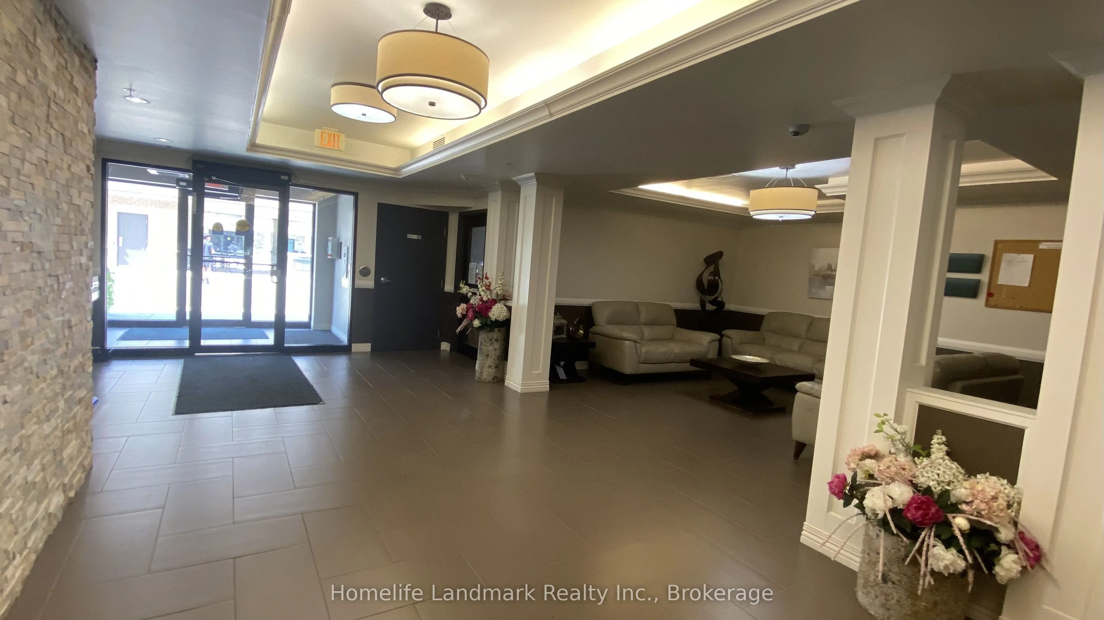 776 Laurelwood Drive, #302